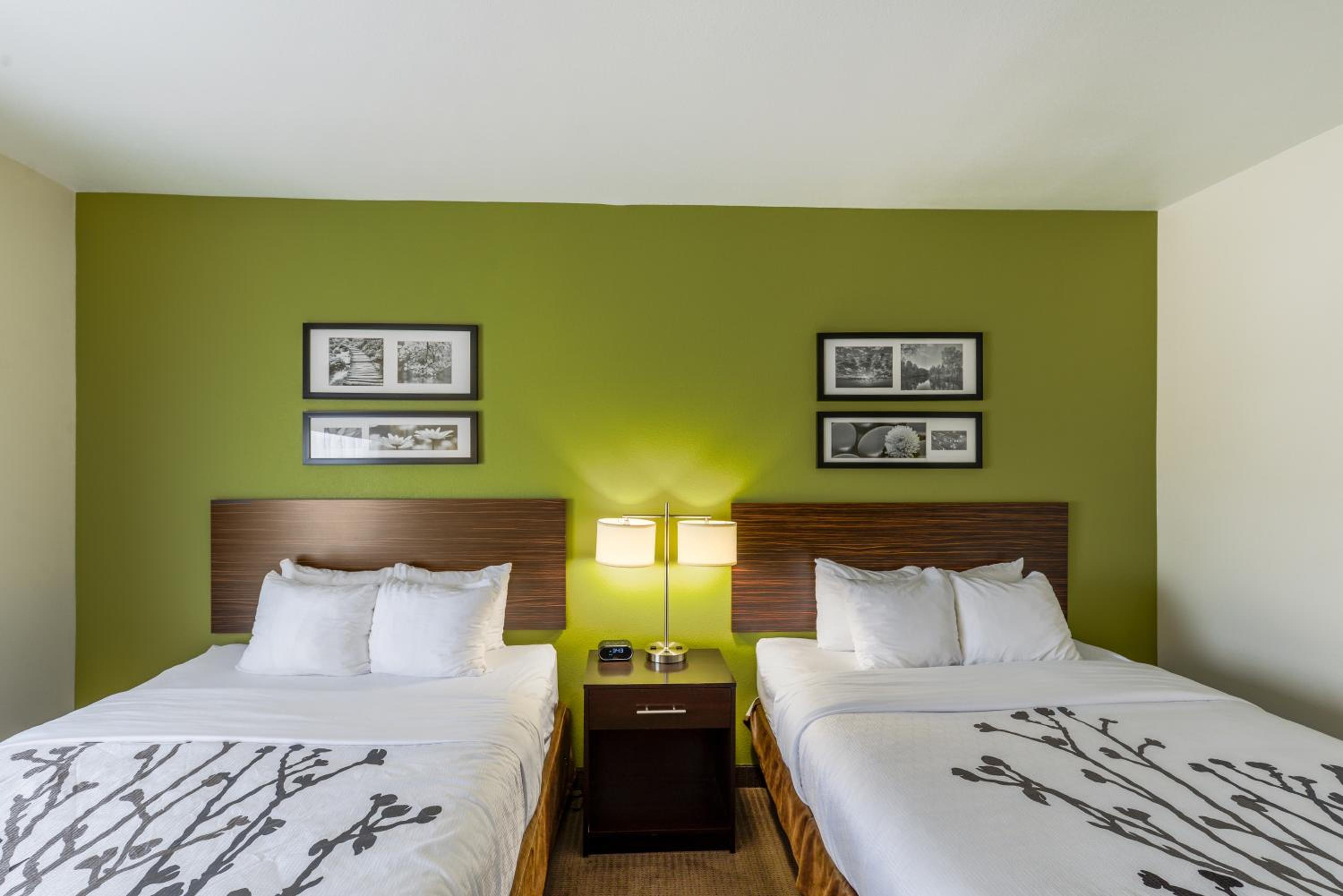 Queen Room - Accessible/Nonsmoking - Photo 3