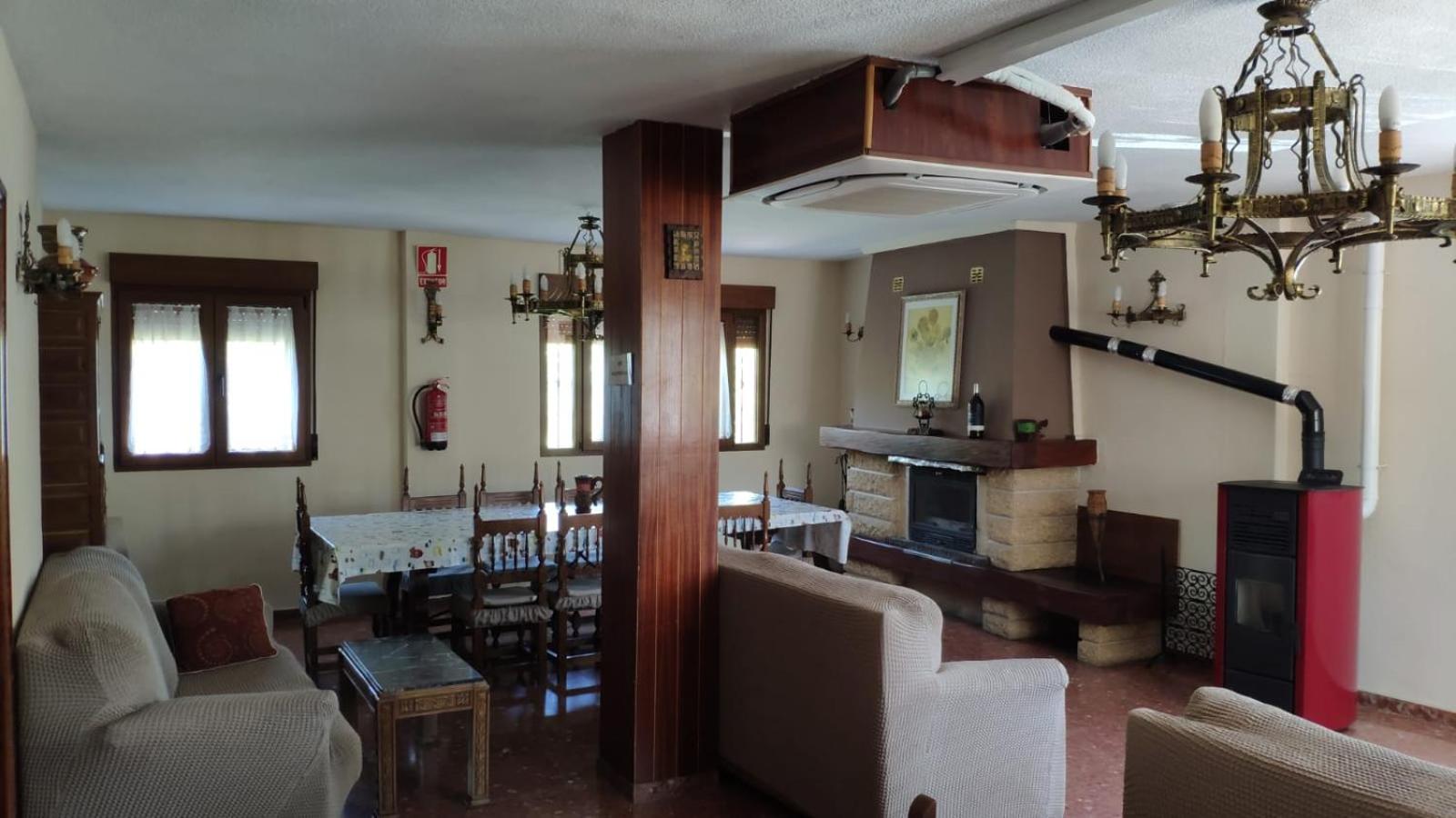 Casa de cinco habitaciones