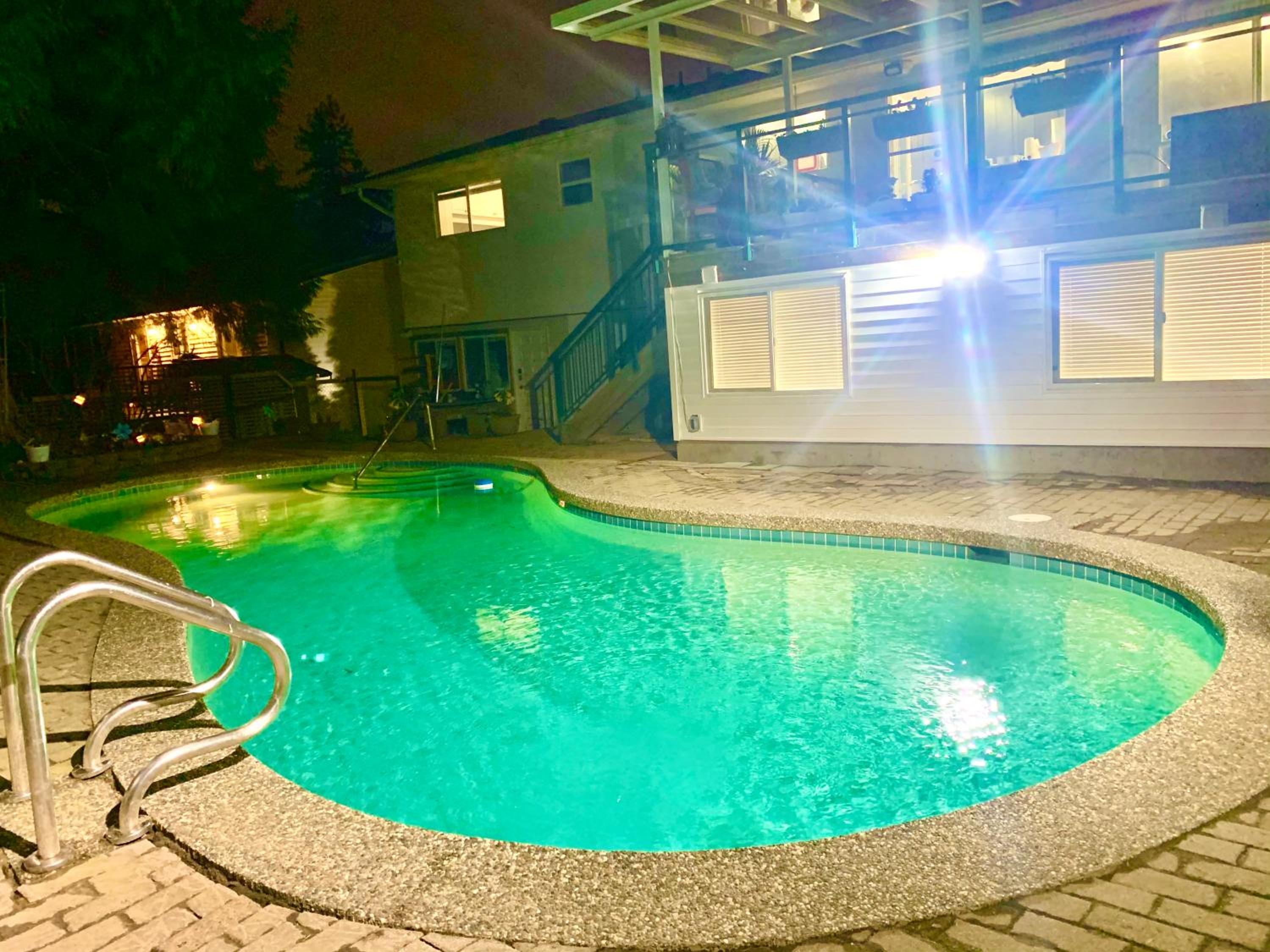 King Suite with Pool View photo 2