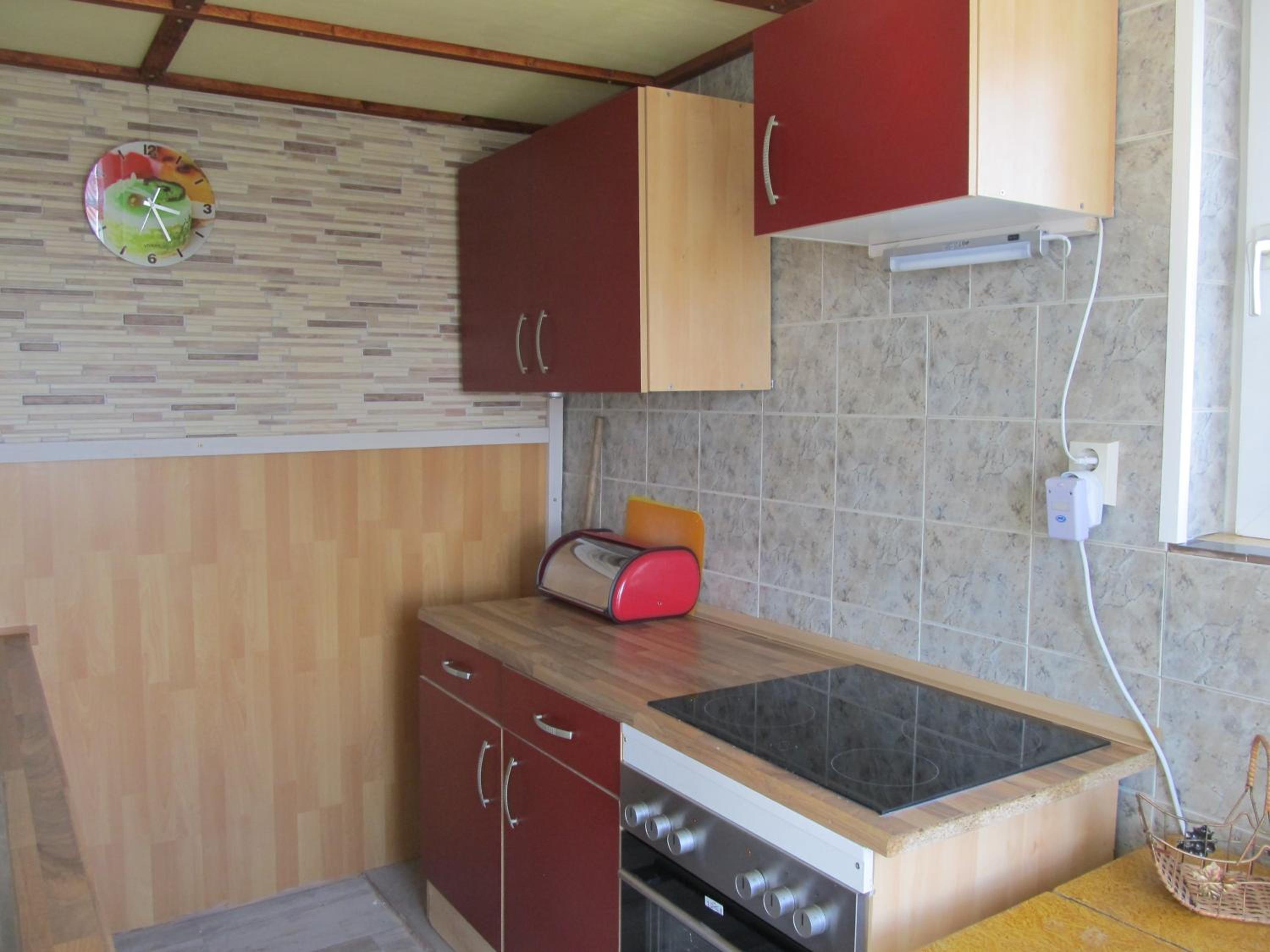 One-Bedroom Bungalow - Photo 16