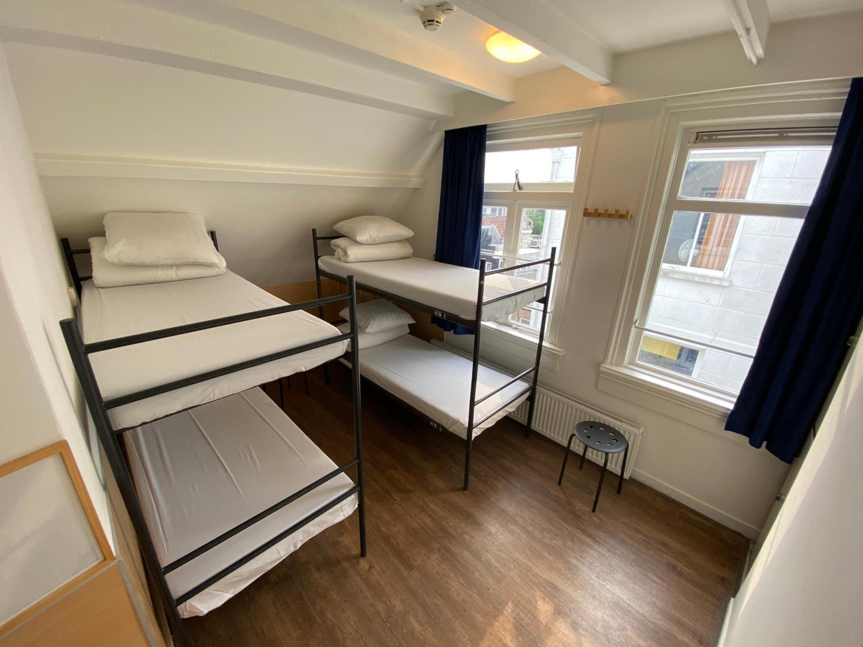 Quadruple Room with Bathroom photo 3
