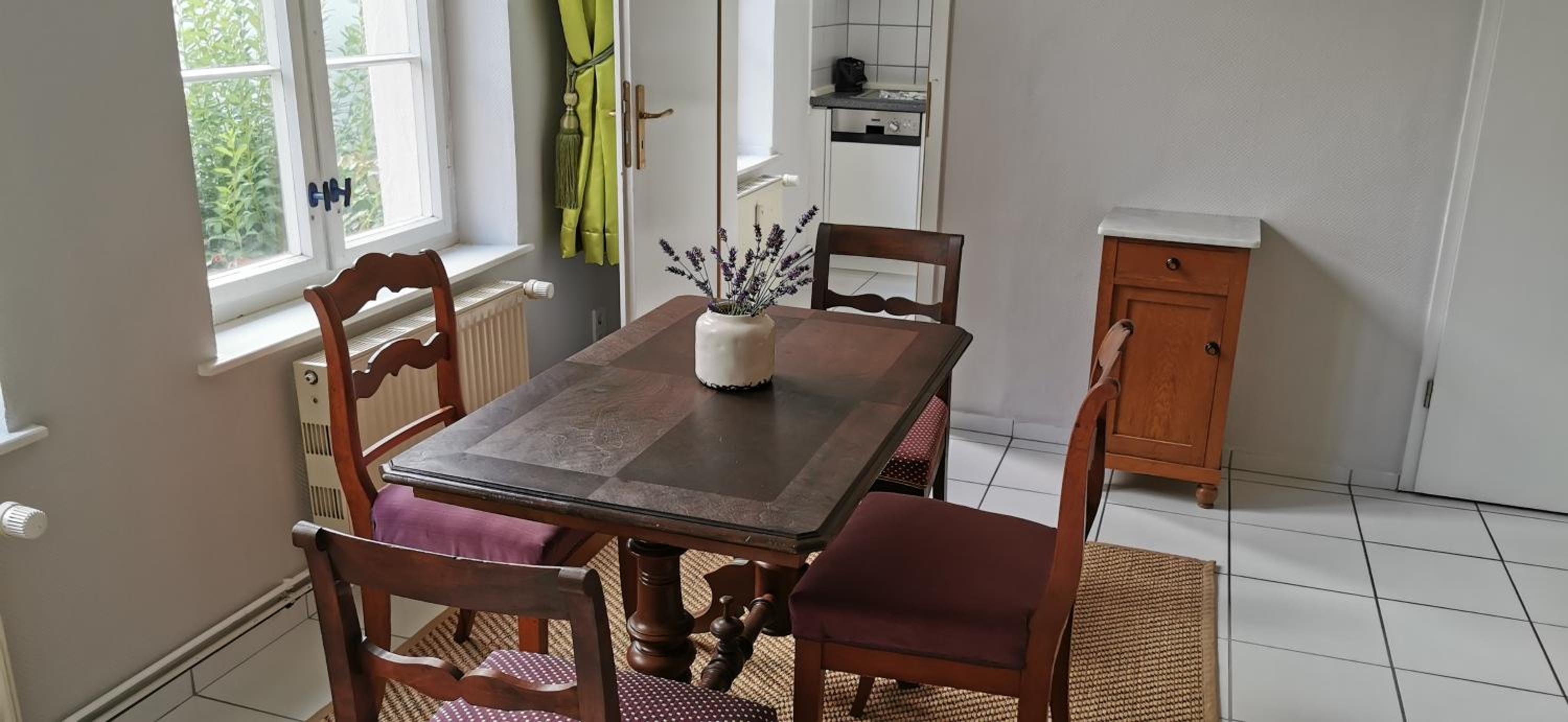 One-Bedroom Apartment - Photo 12