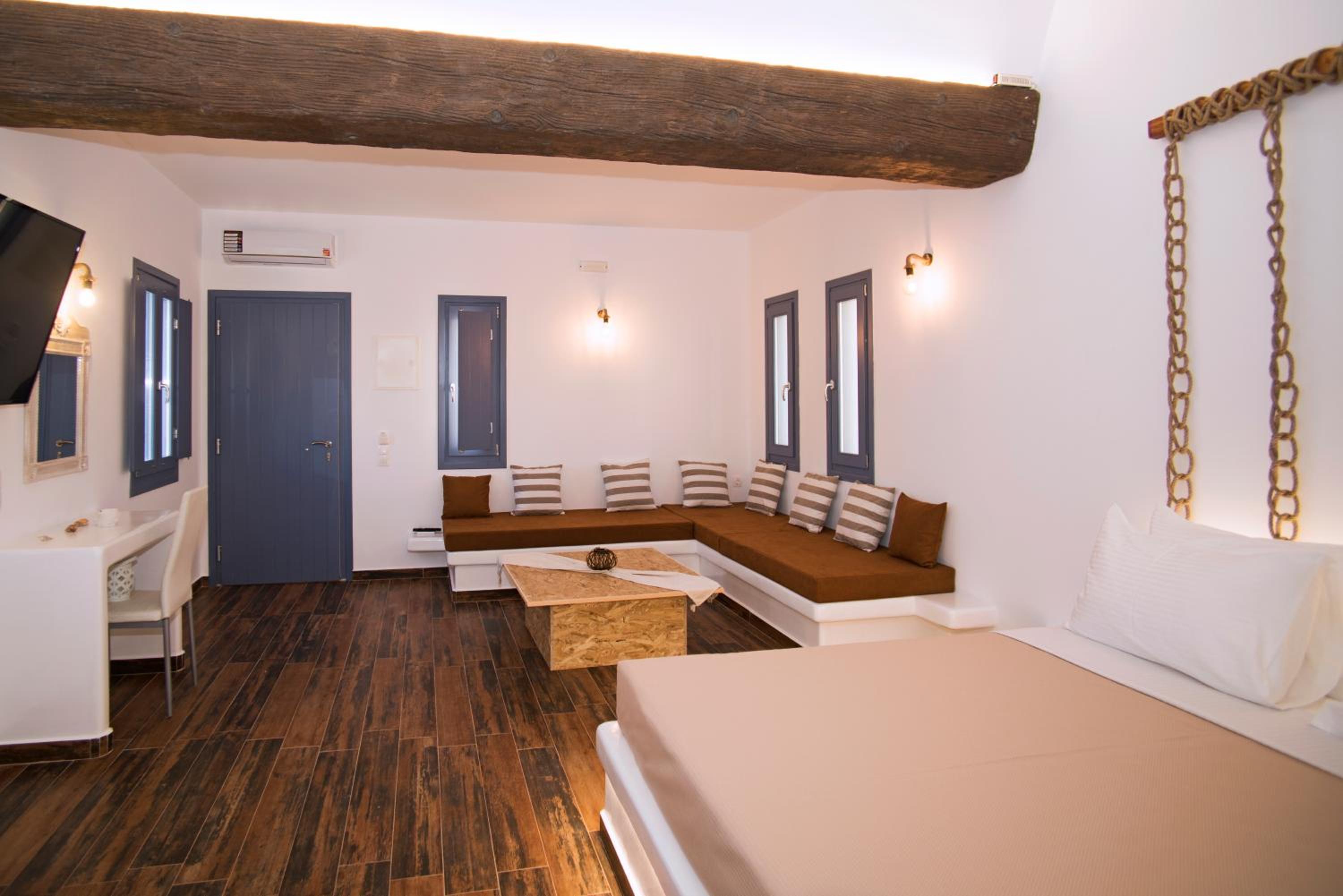 Apartment with Sea View photo 2