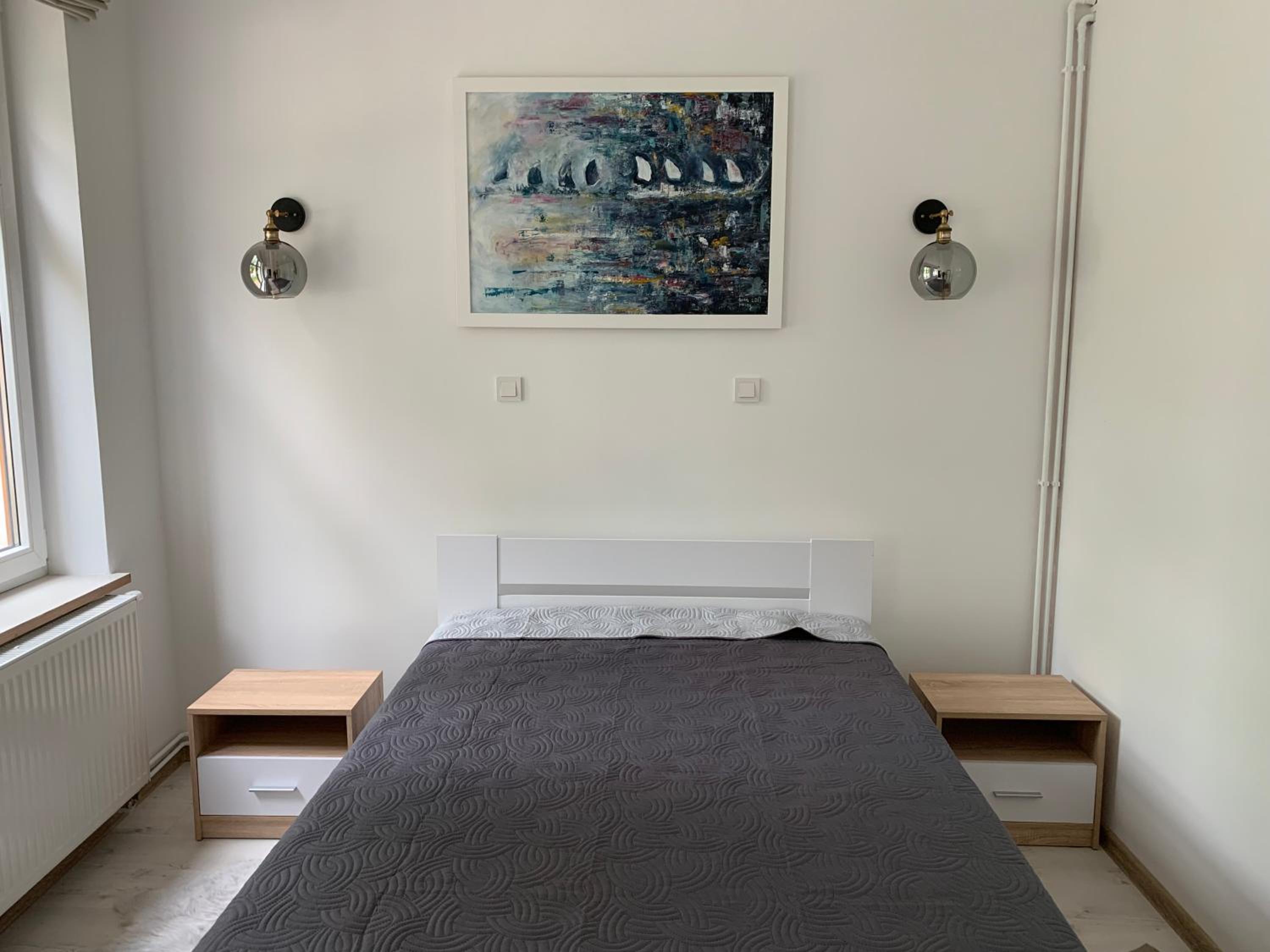 One-Bedroom Apartment - Photo 3
