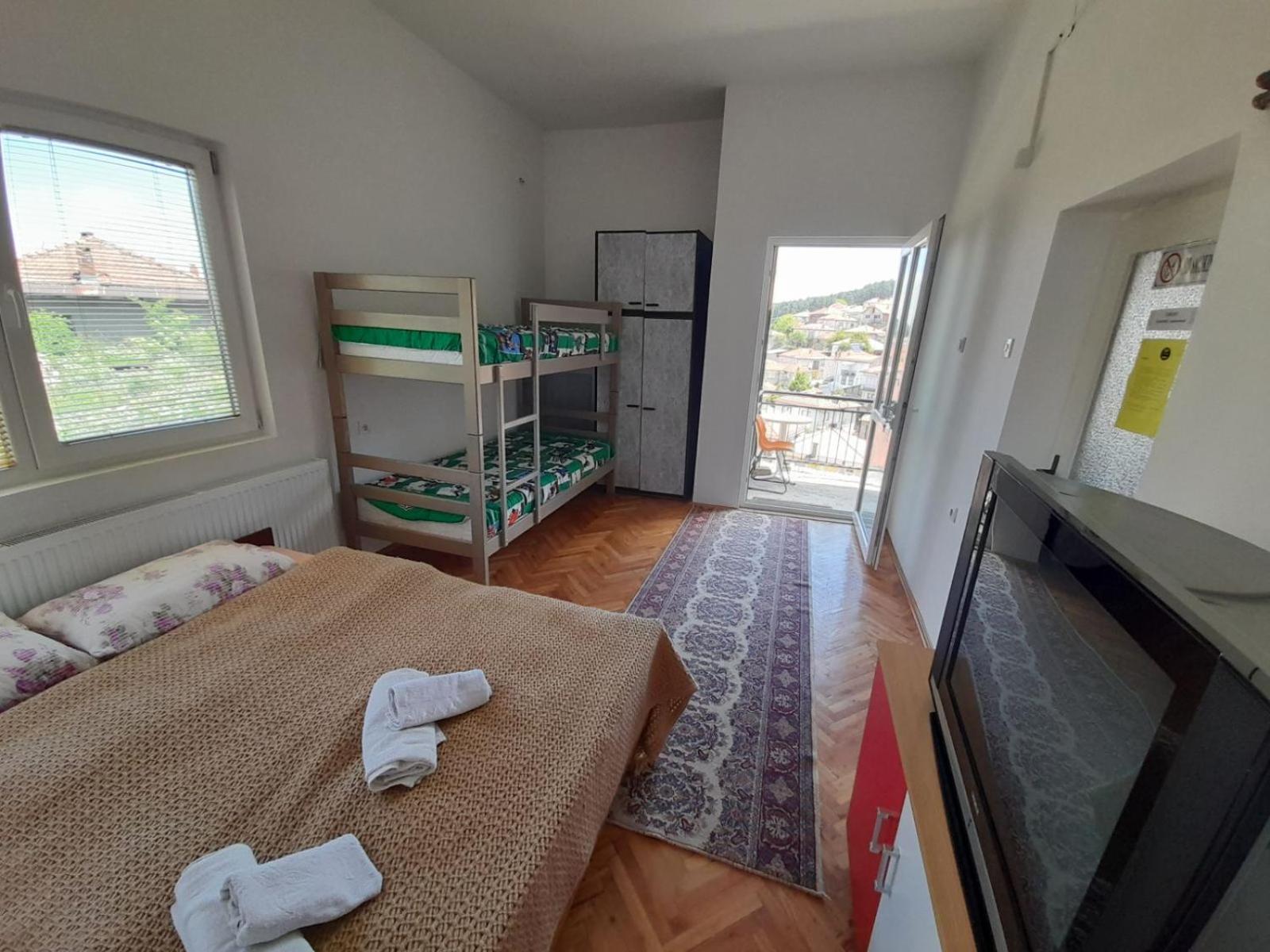 Studio Apartment photo 1