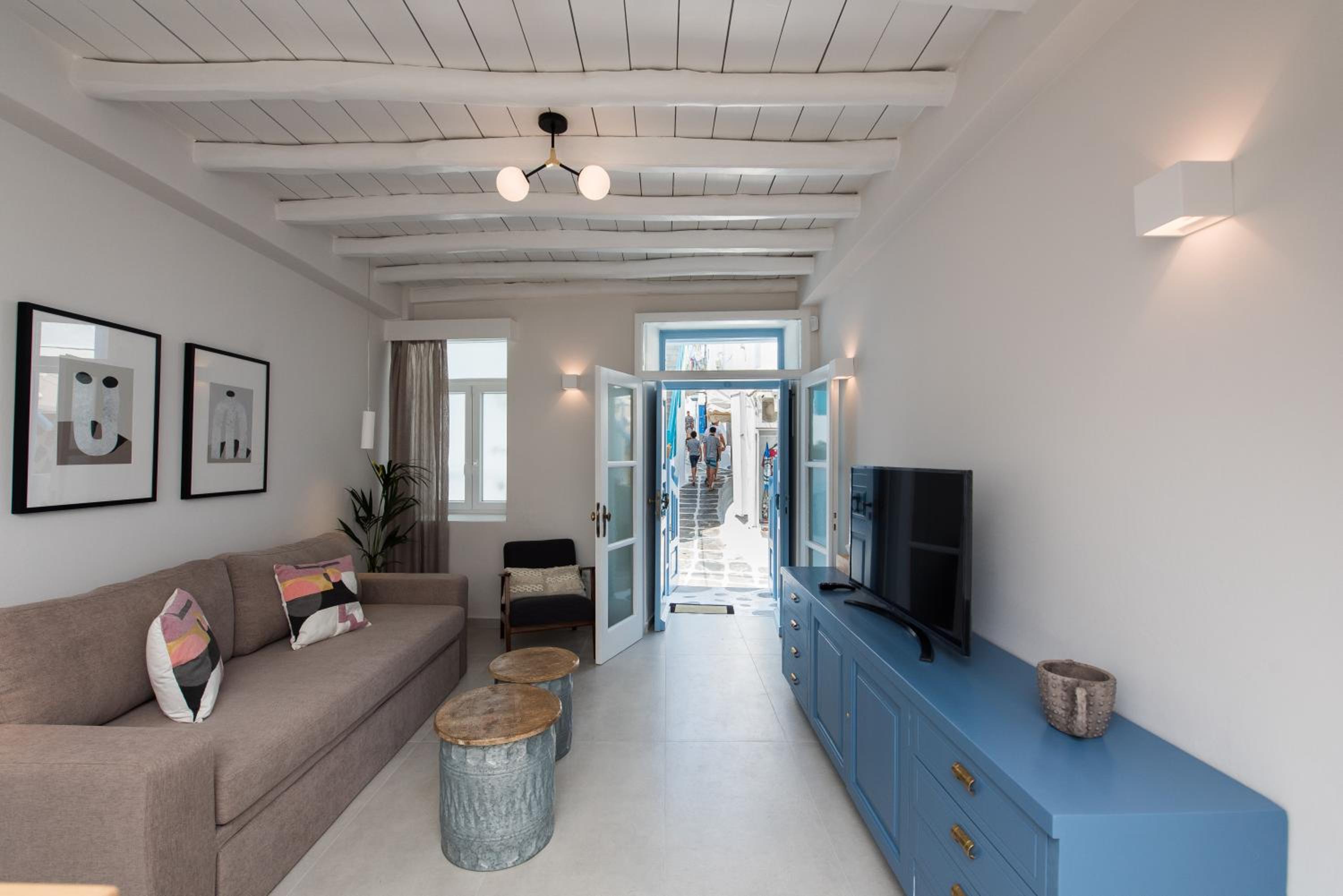 Two-Bedroom Townhouse - Photo 18