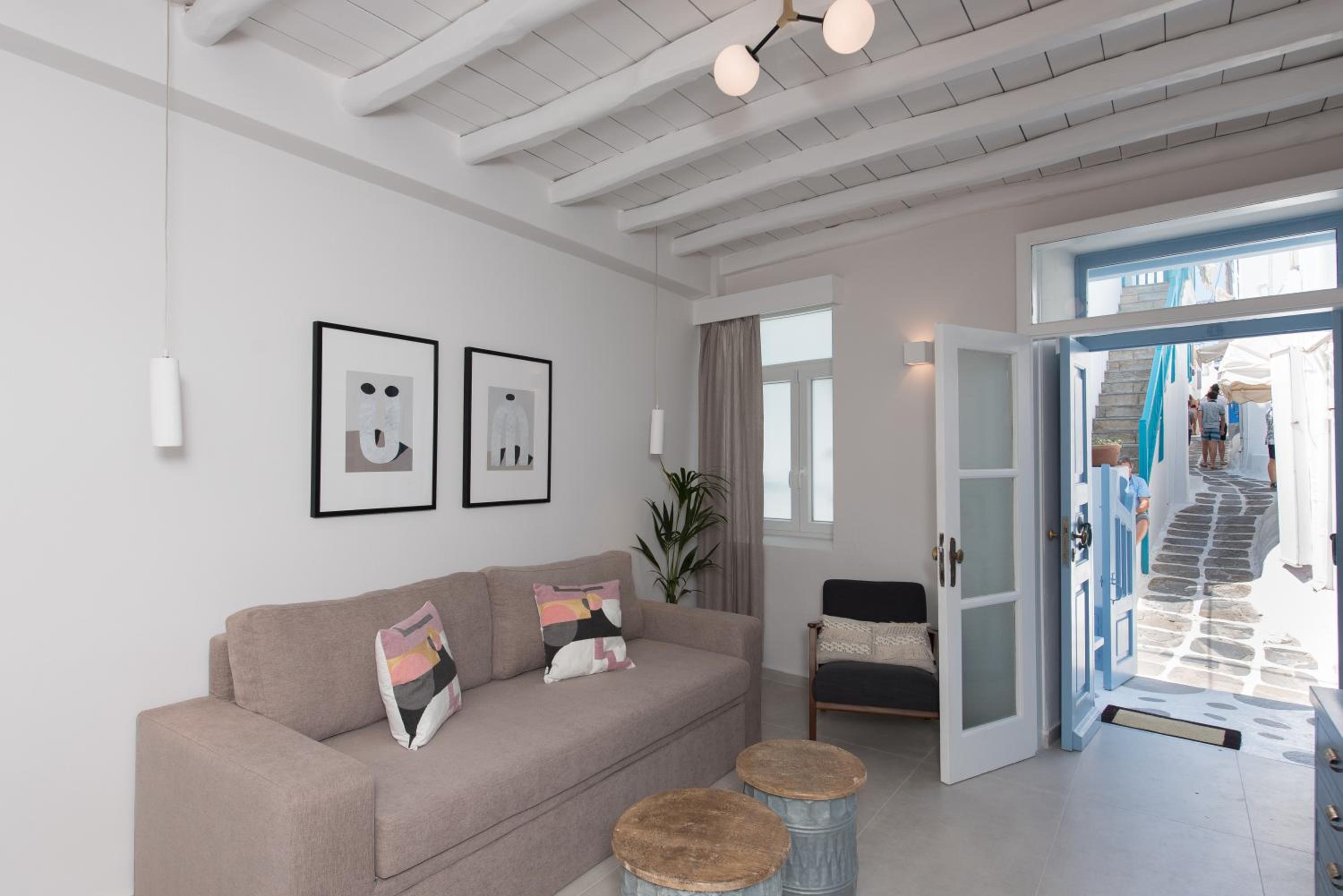 Two-Bedroom Townhouse - Photo 9