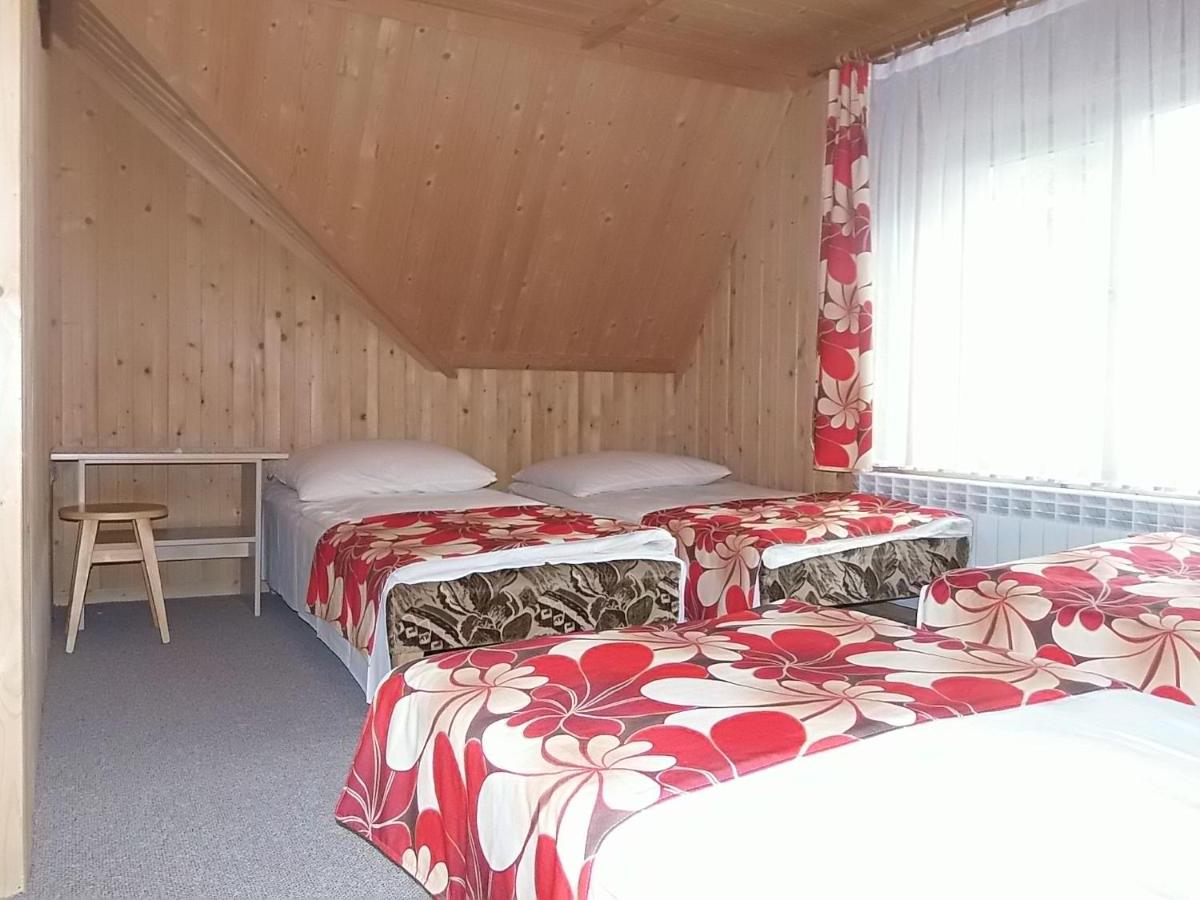 Quadruple Room with Private Bathroom photo 3
