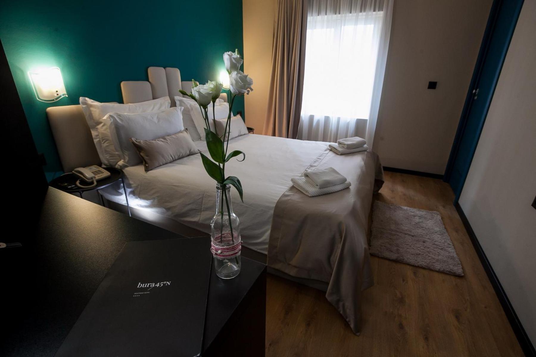 Standard Double Room - Photo 2