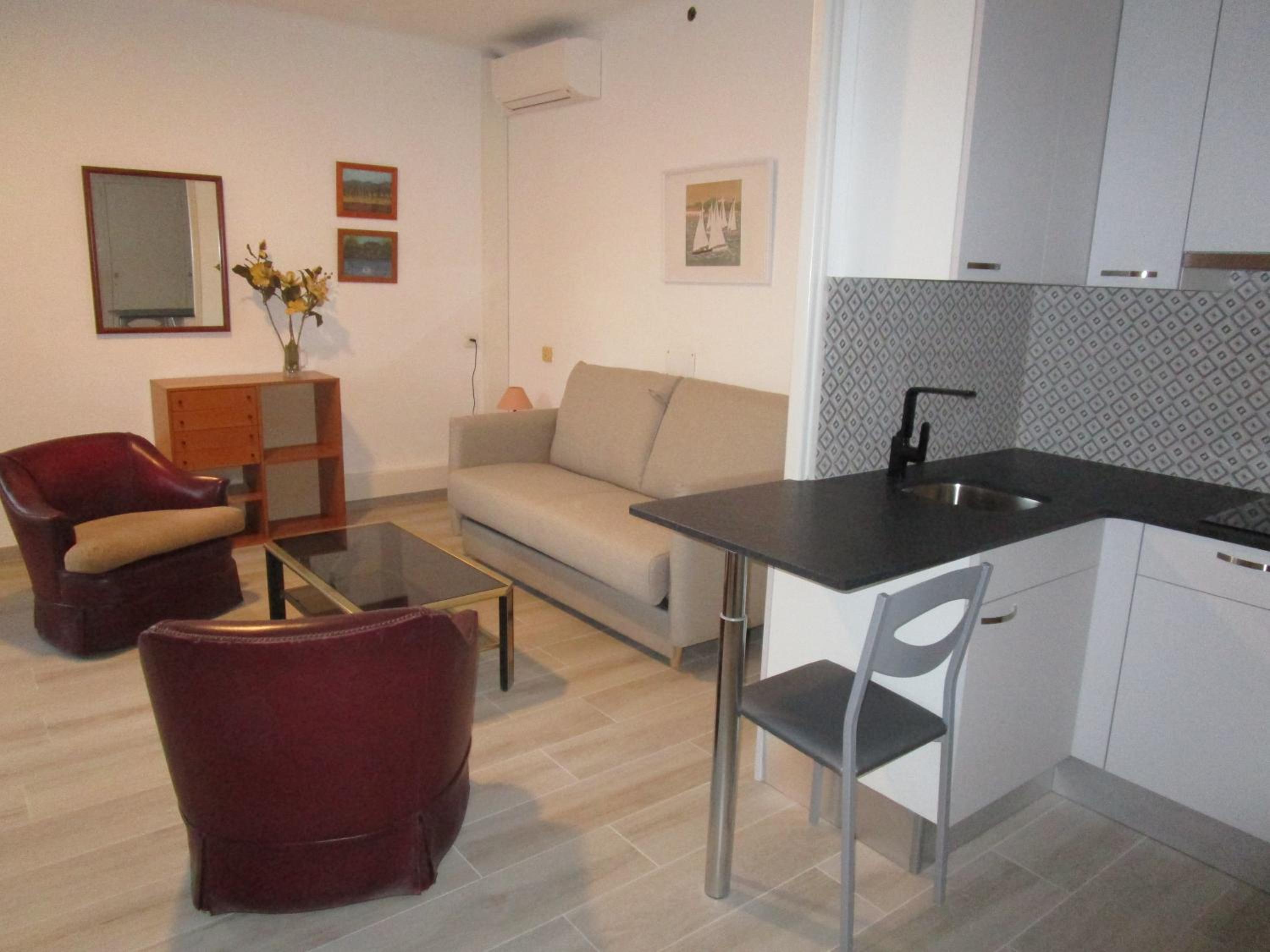 Apartamento de una habitación con terraza