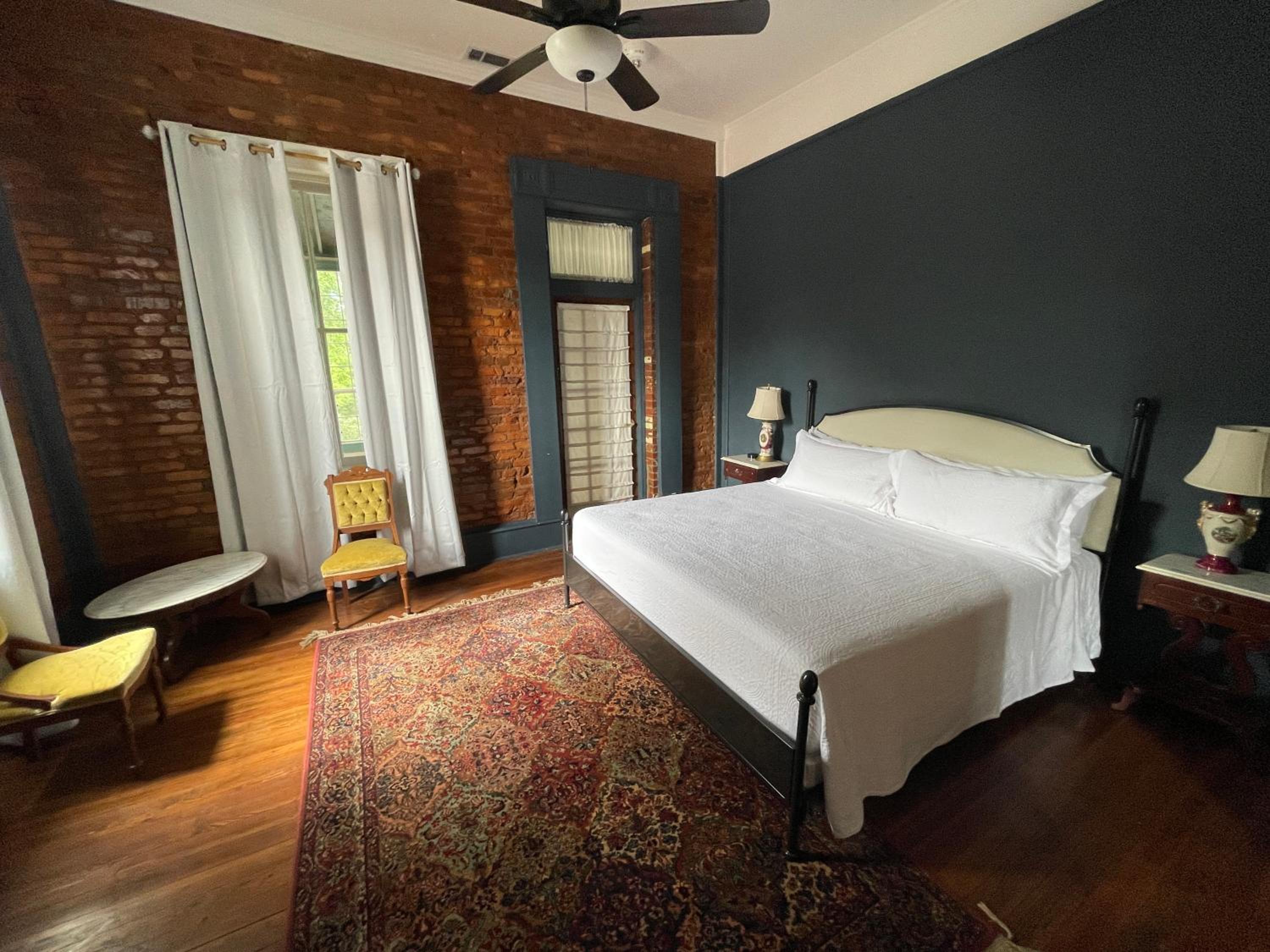 Deluxe Double Room with Shower photo 1