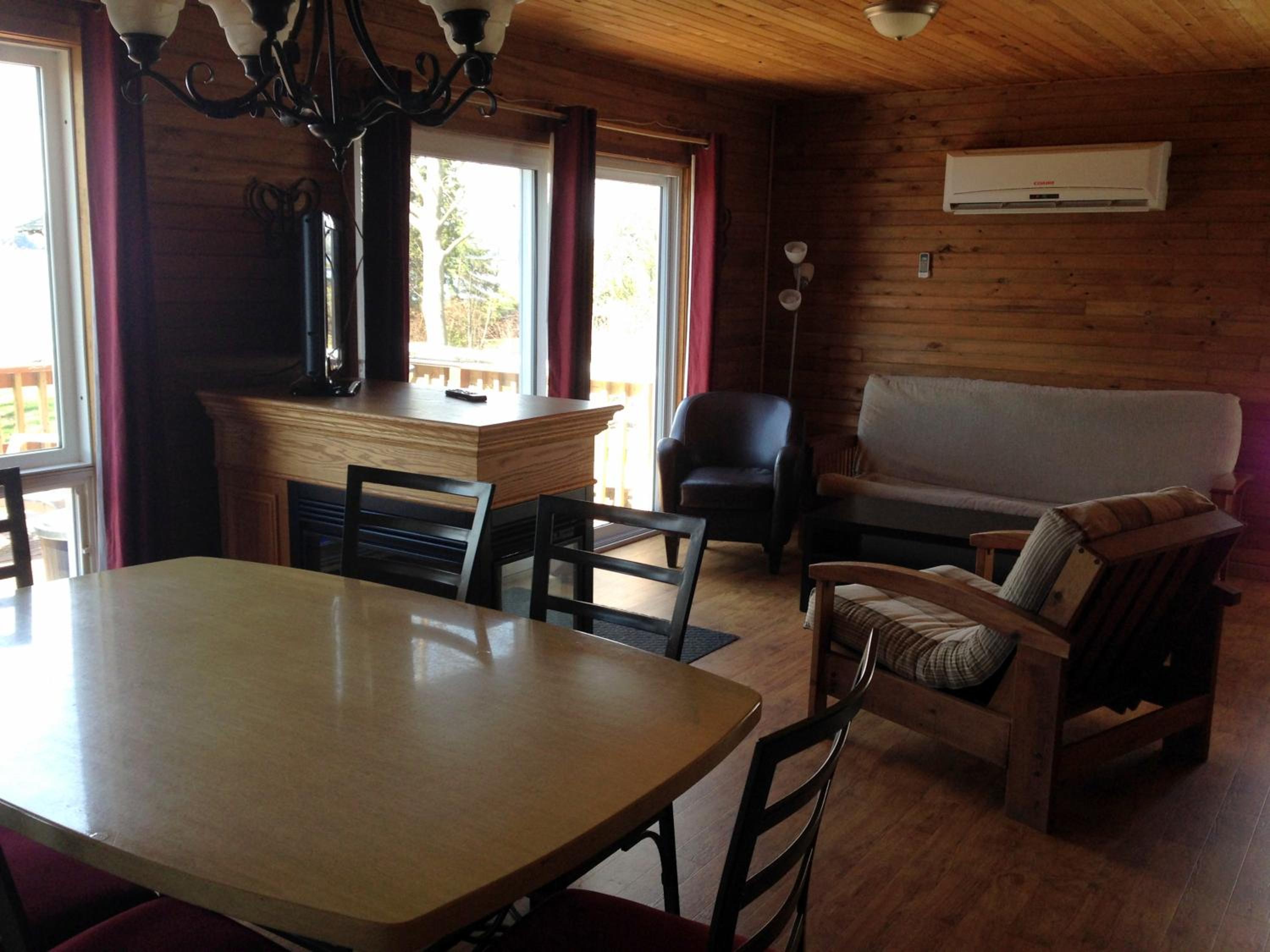 Three-Bedroom Chalet photo 1