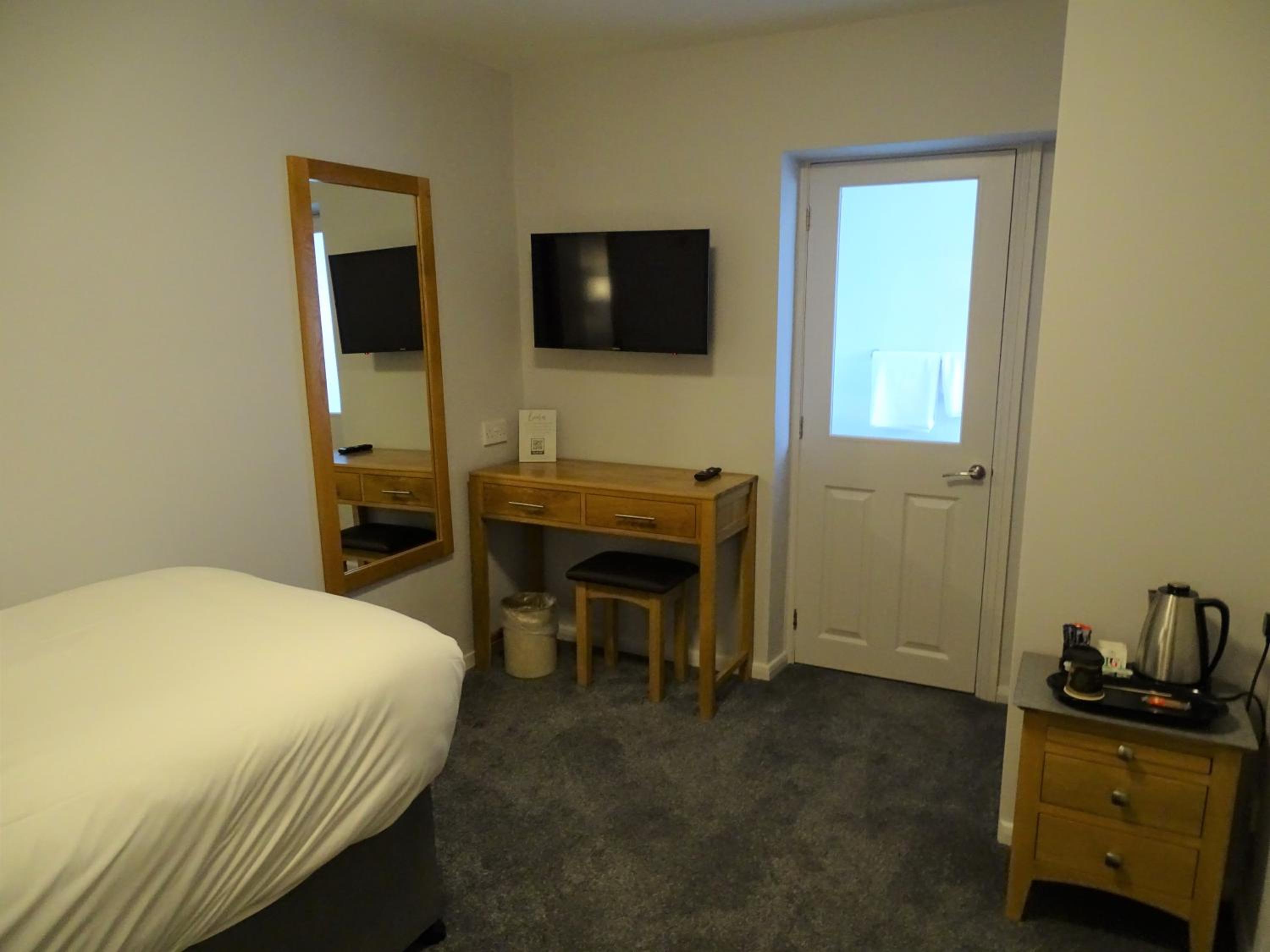 Single Room photo 2