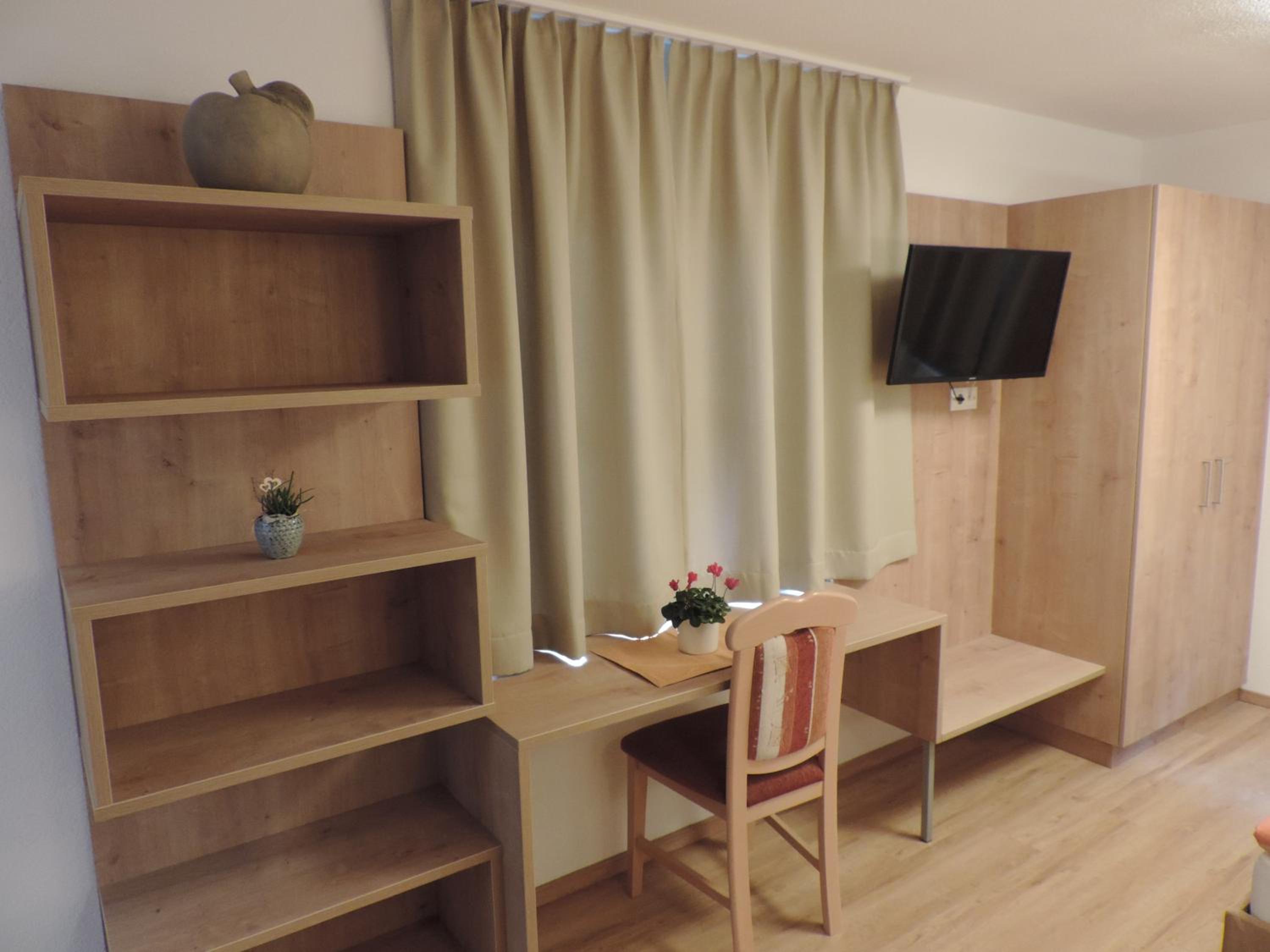 Apartment with Mountain View photo 3