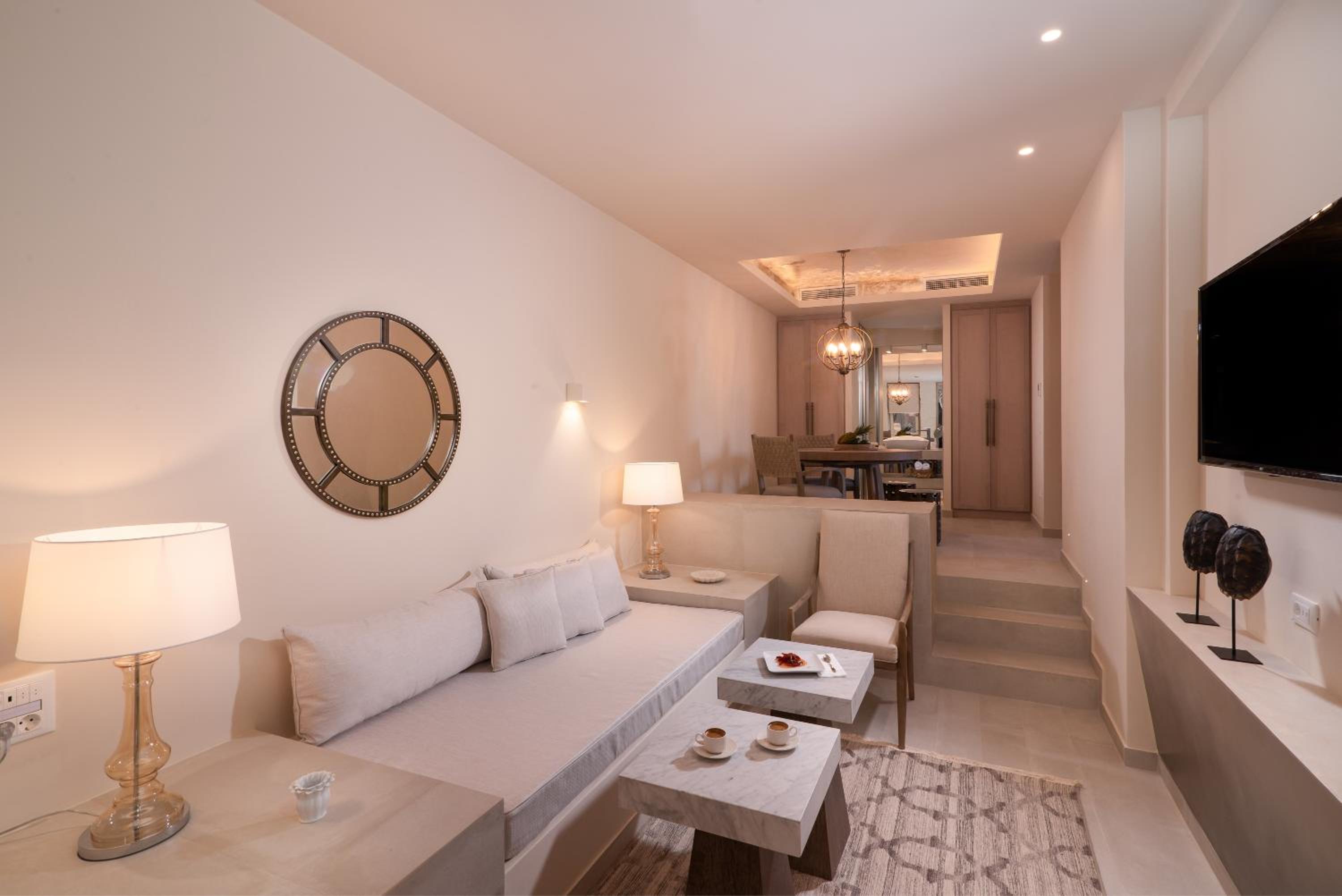 Oasis Suite - Photo 5