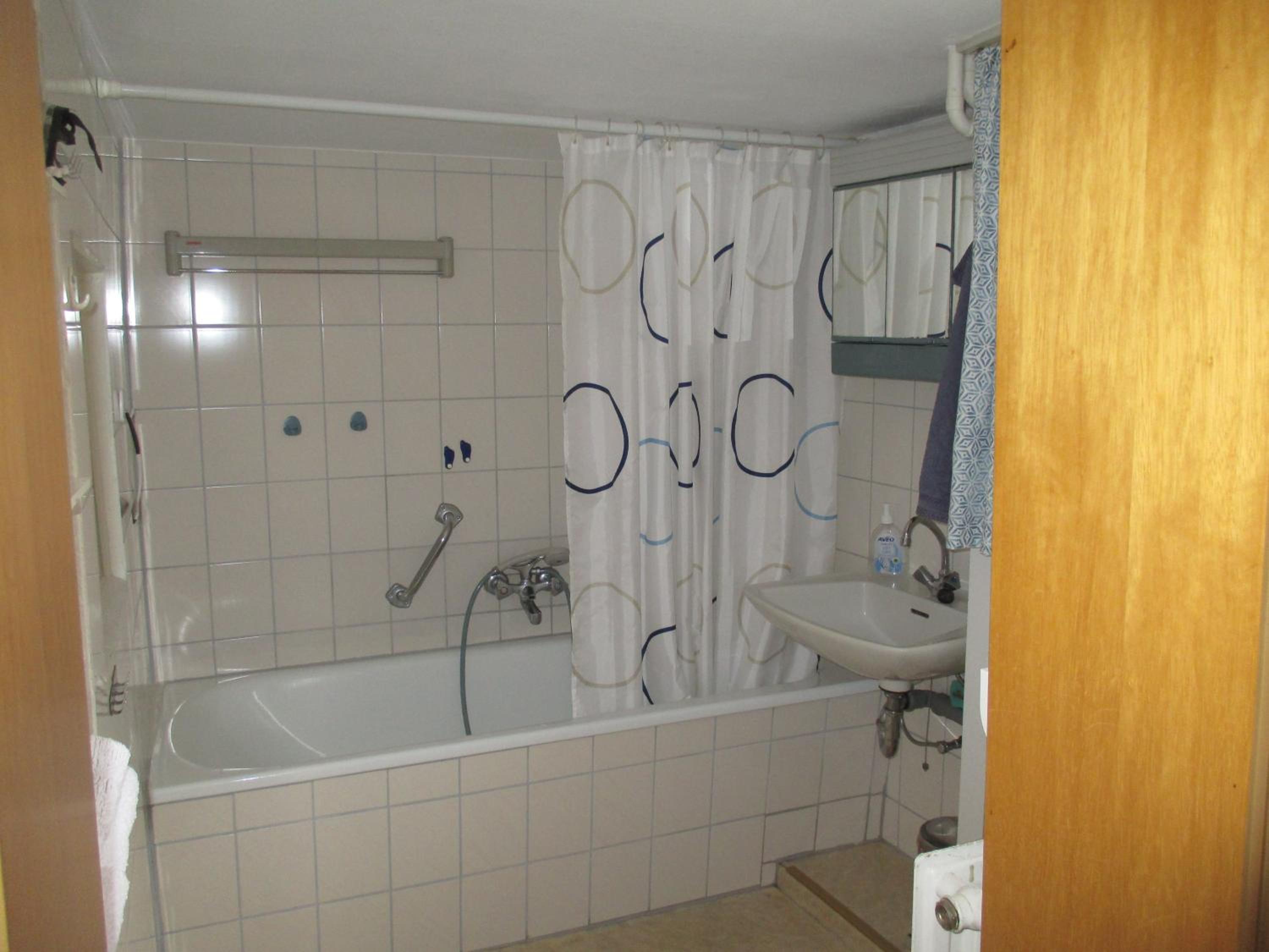 Two-Bedroom Apartment - Photo 17