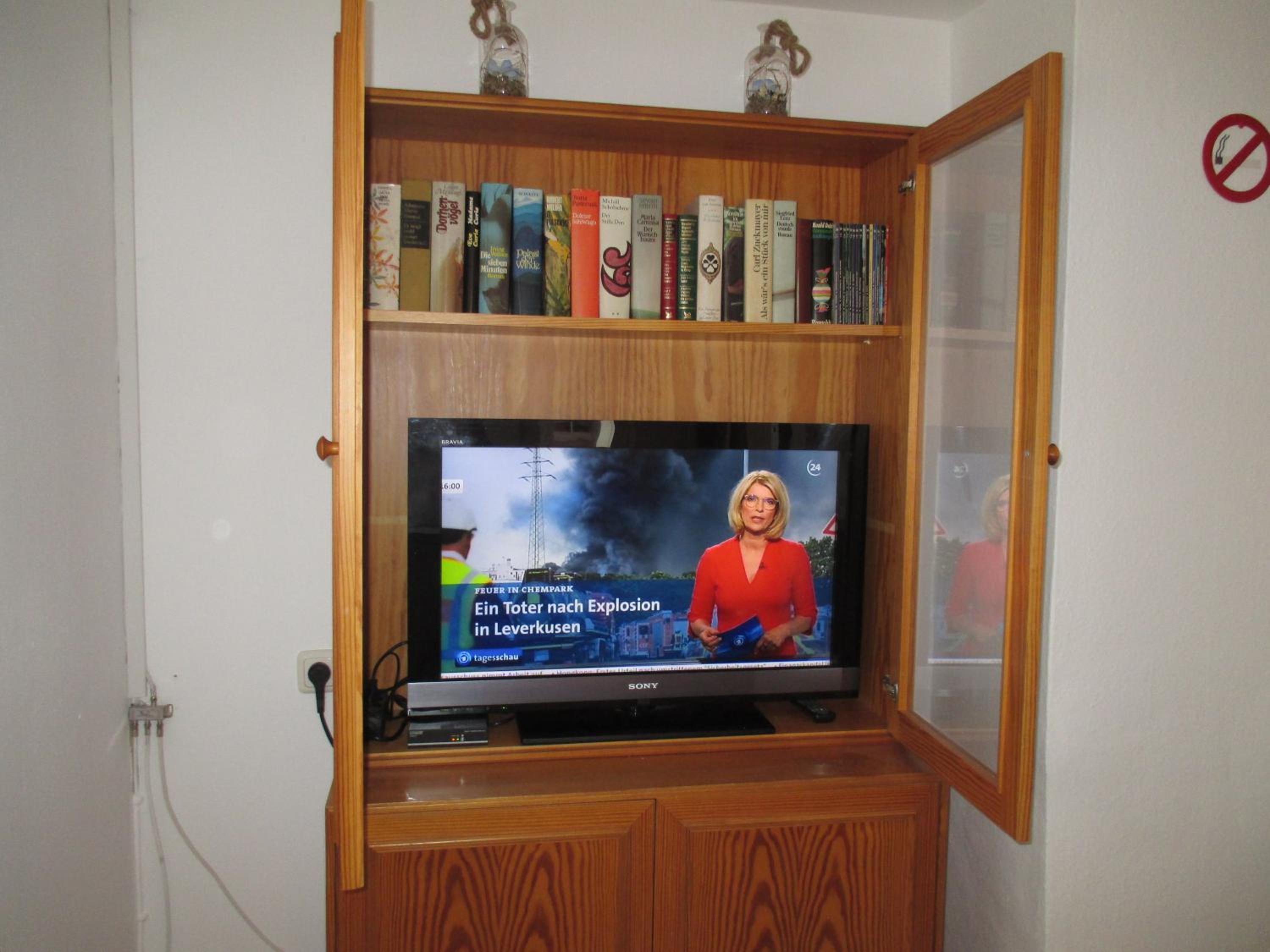 Two-Bedroom Apartment - Photo 4