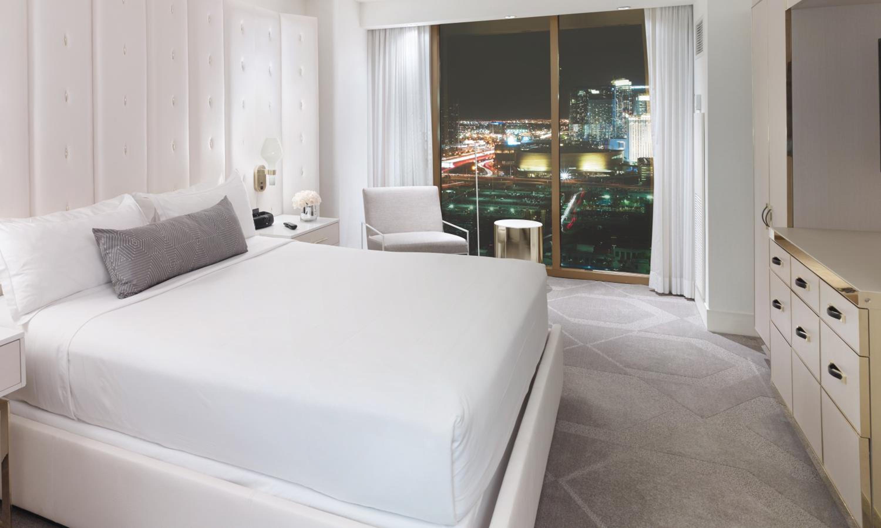 W Escape Strip View King Suite photo 1