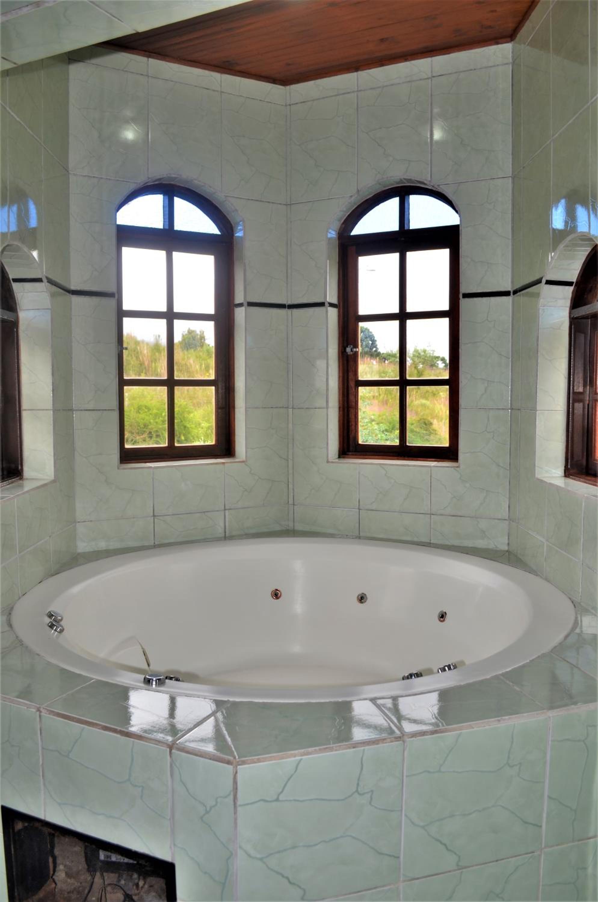 Suite with Balcony - Photo 10