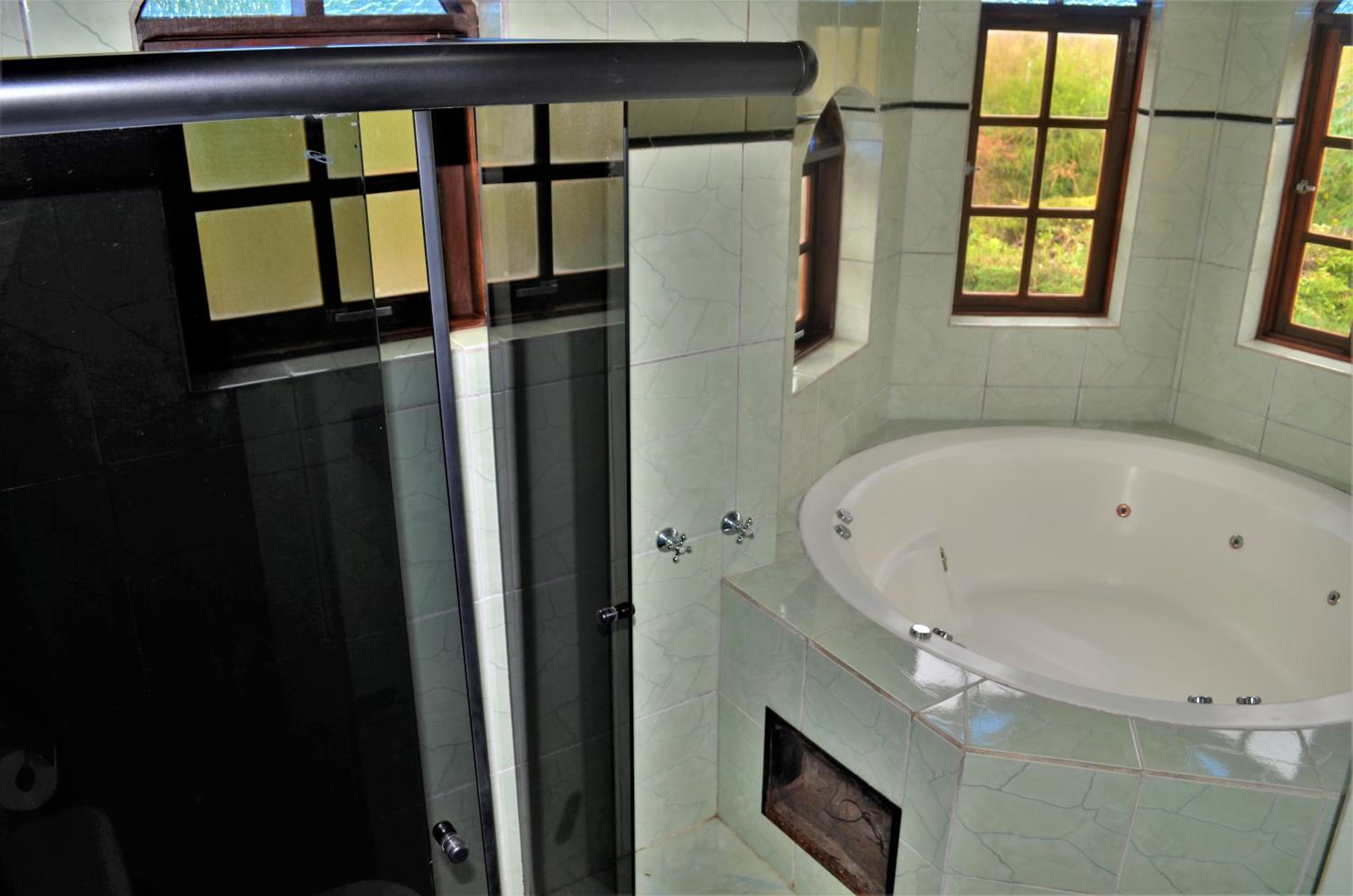 Suite with Balcony - Photo 11