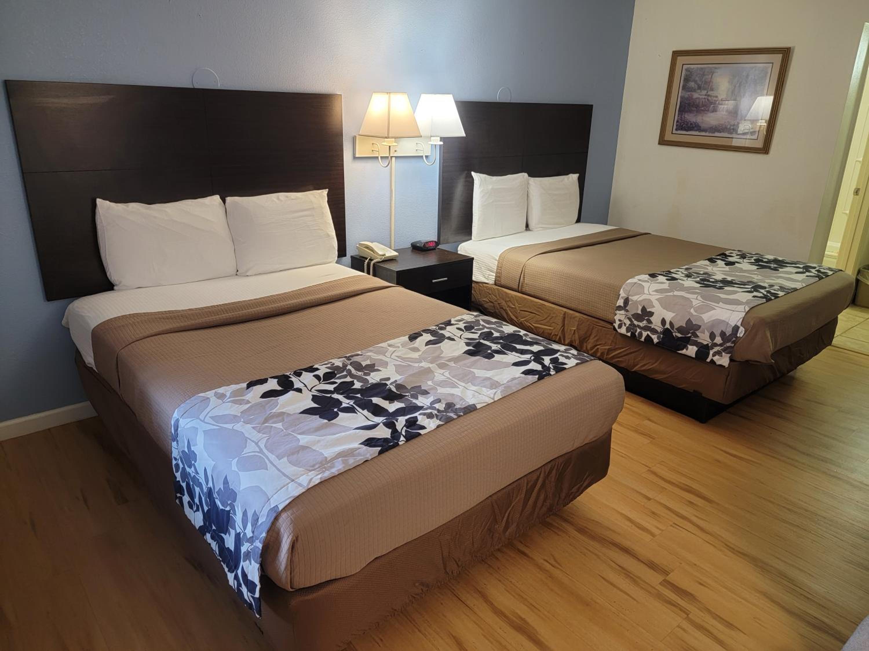 Double Room - Non-Smoking  photo 1
