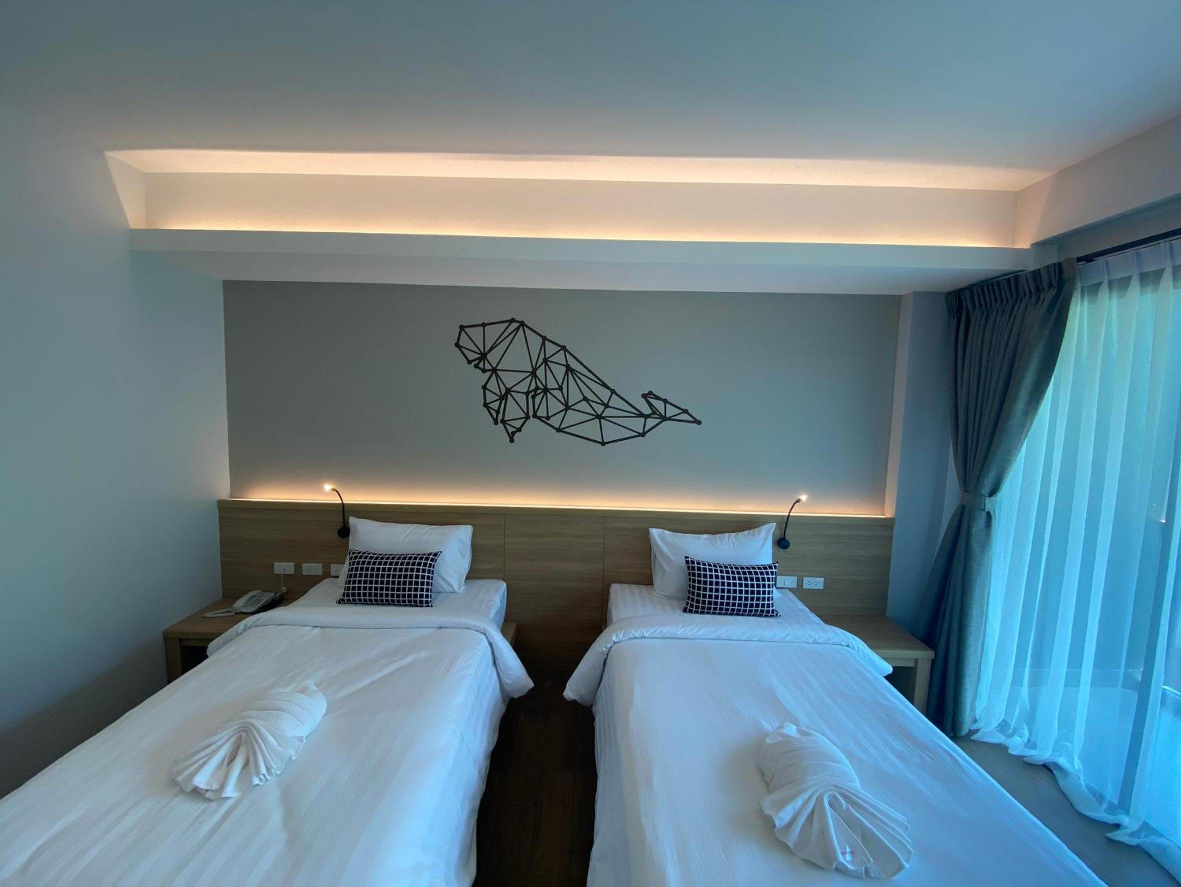 Deluxe Twin Room - Photo 3
