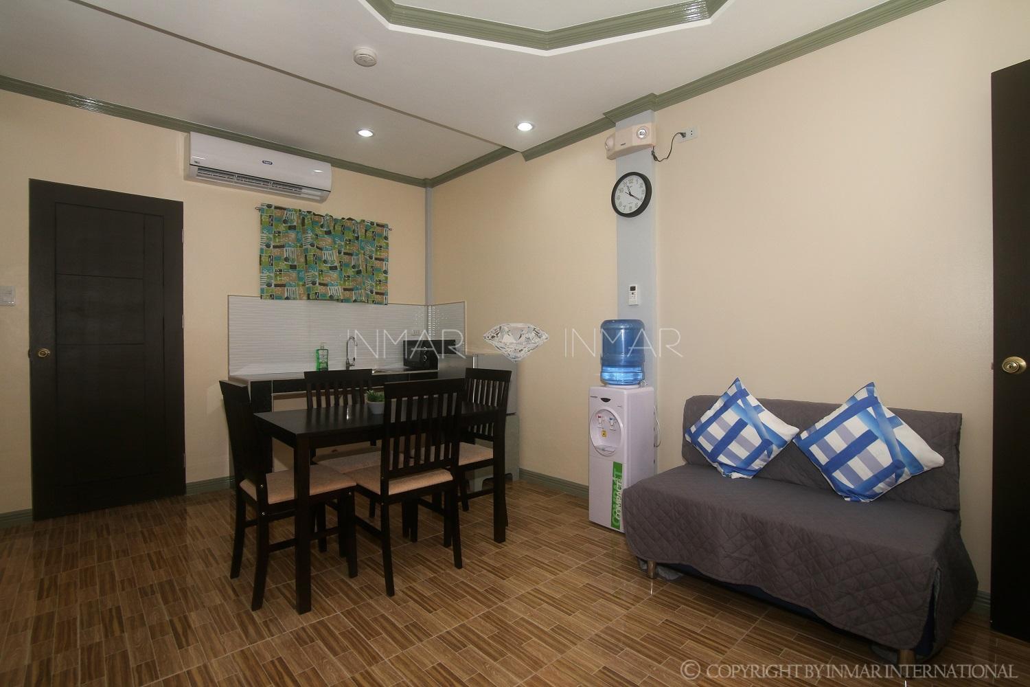One-Bedroom Apartment photo 3