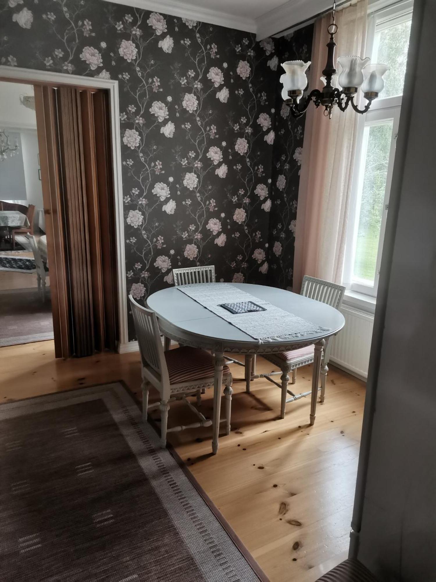 Two-Bedroom Apartment - Photo 5