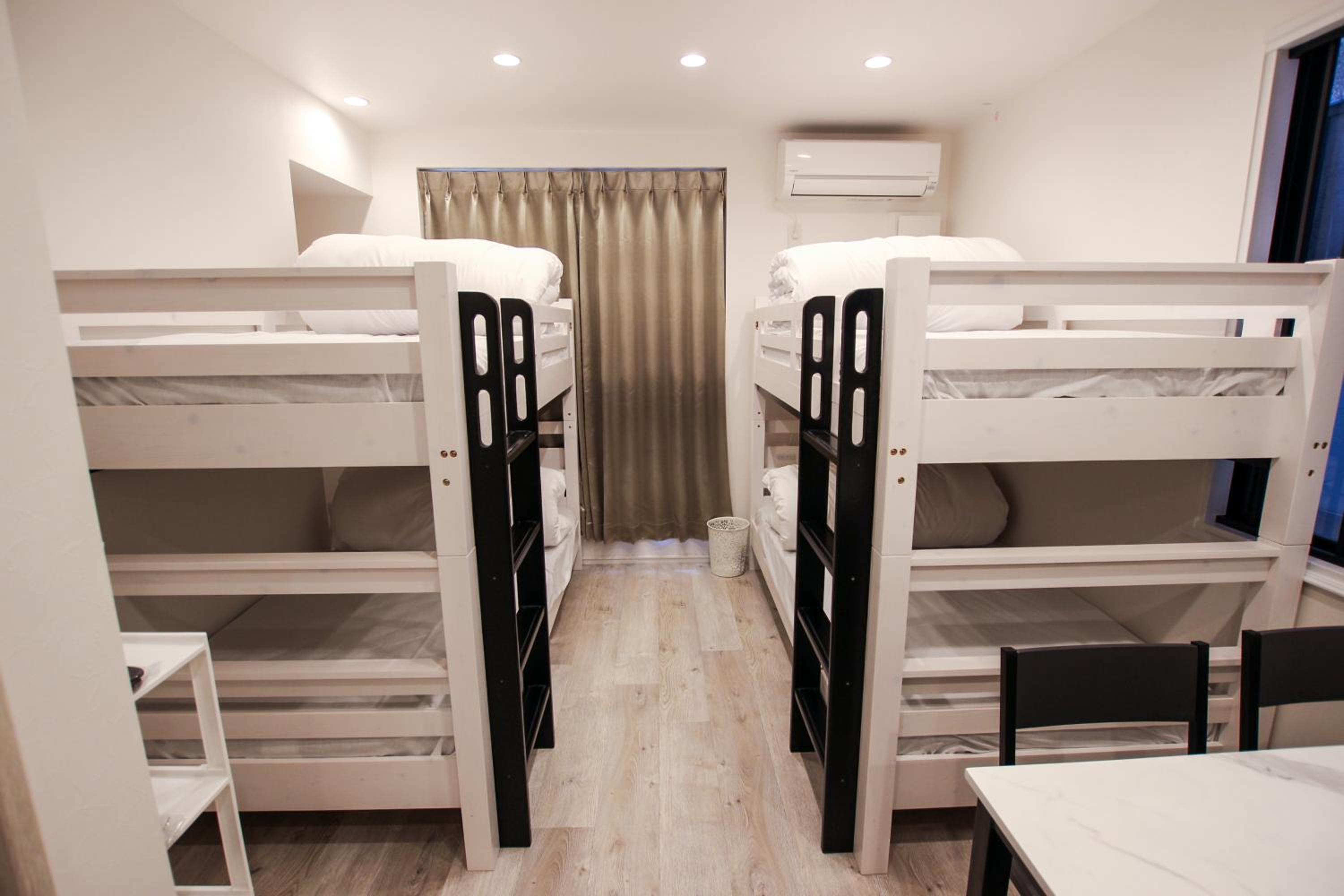 Studio Apartment photo 2