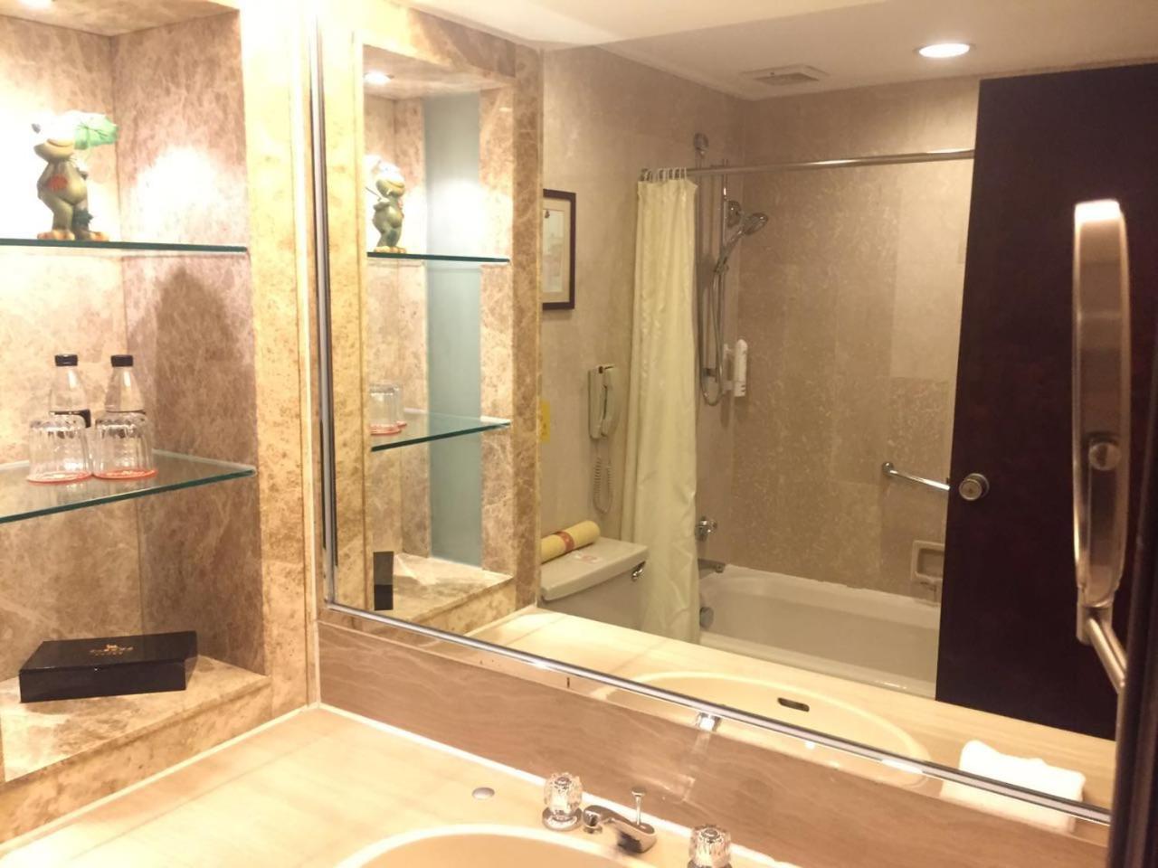 Superior Suite - Photo 4