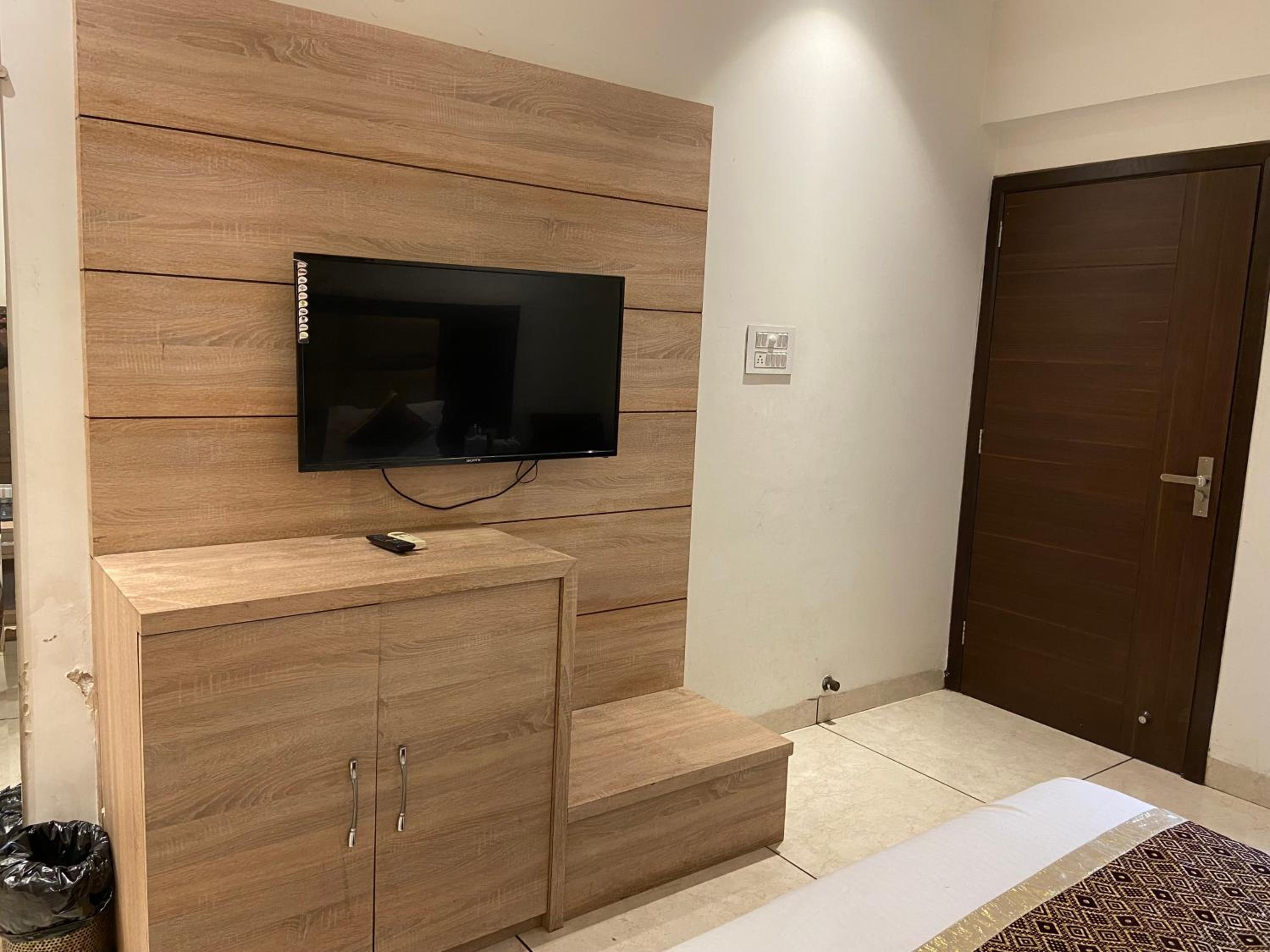 Deluxe Double Room photo 2