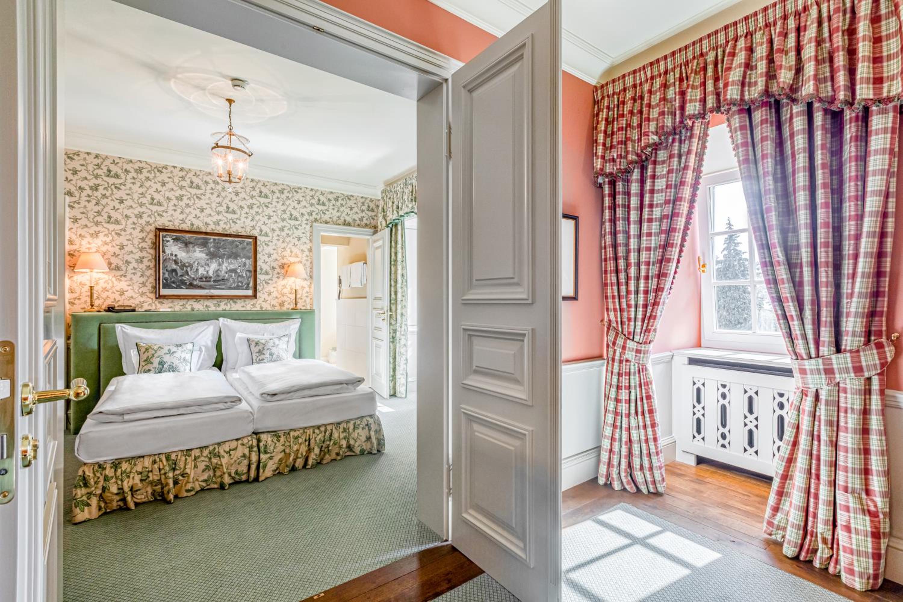 Deluxe Junior Suite Hunting Lodge
