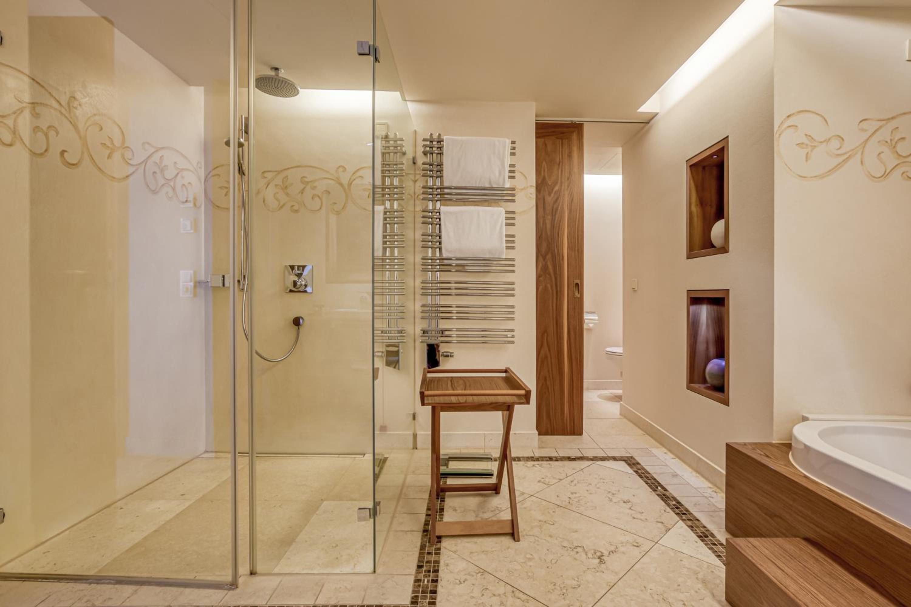 Deluxe Suite Spa-Haus