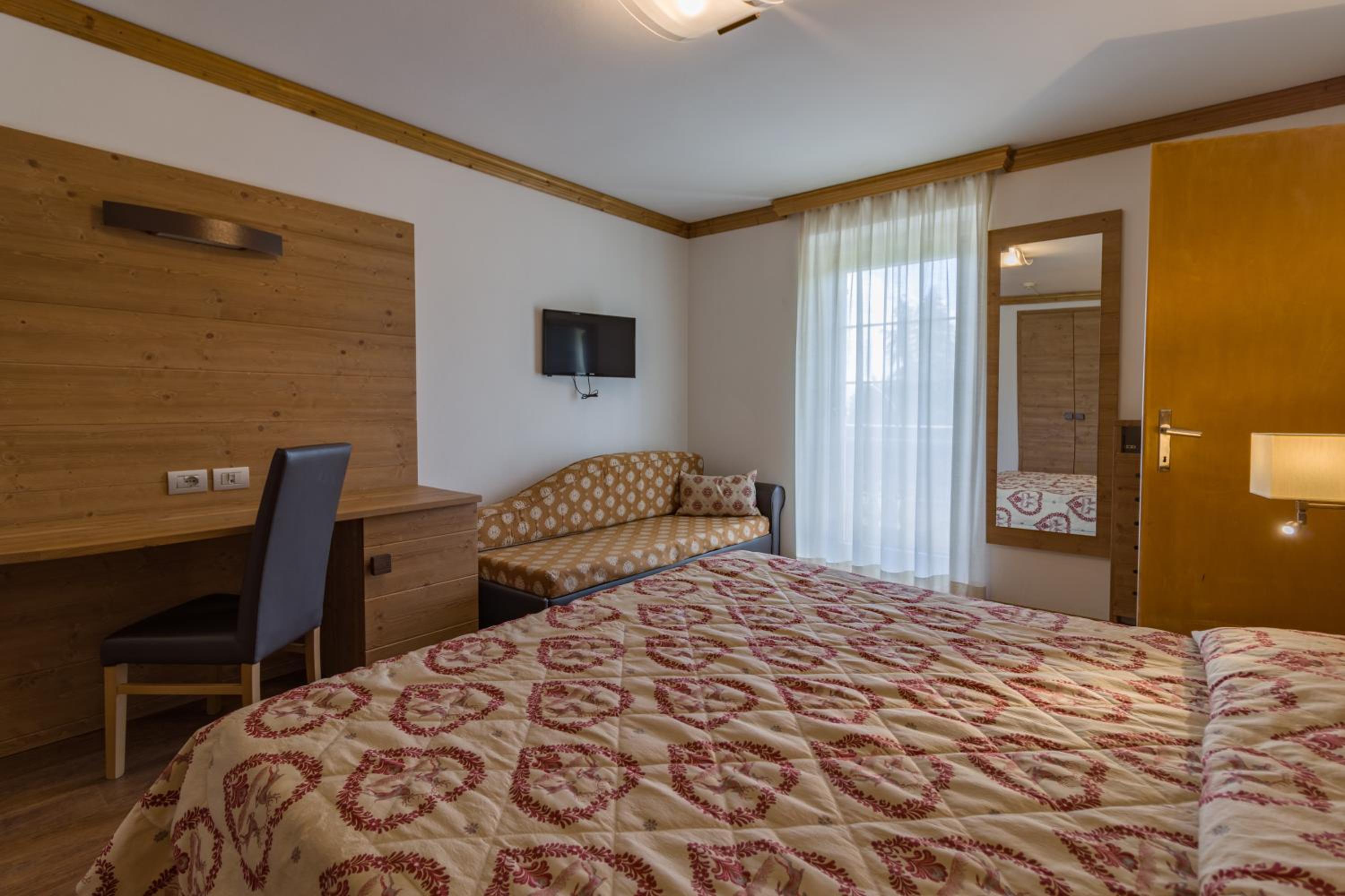 Deluxe Family Room