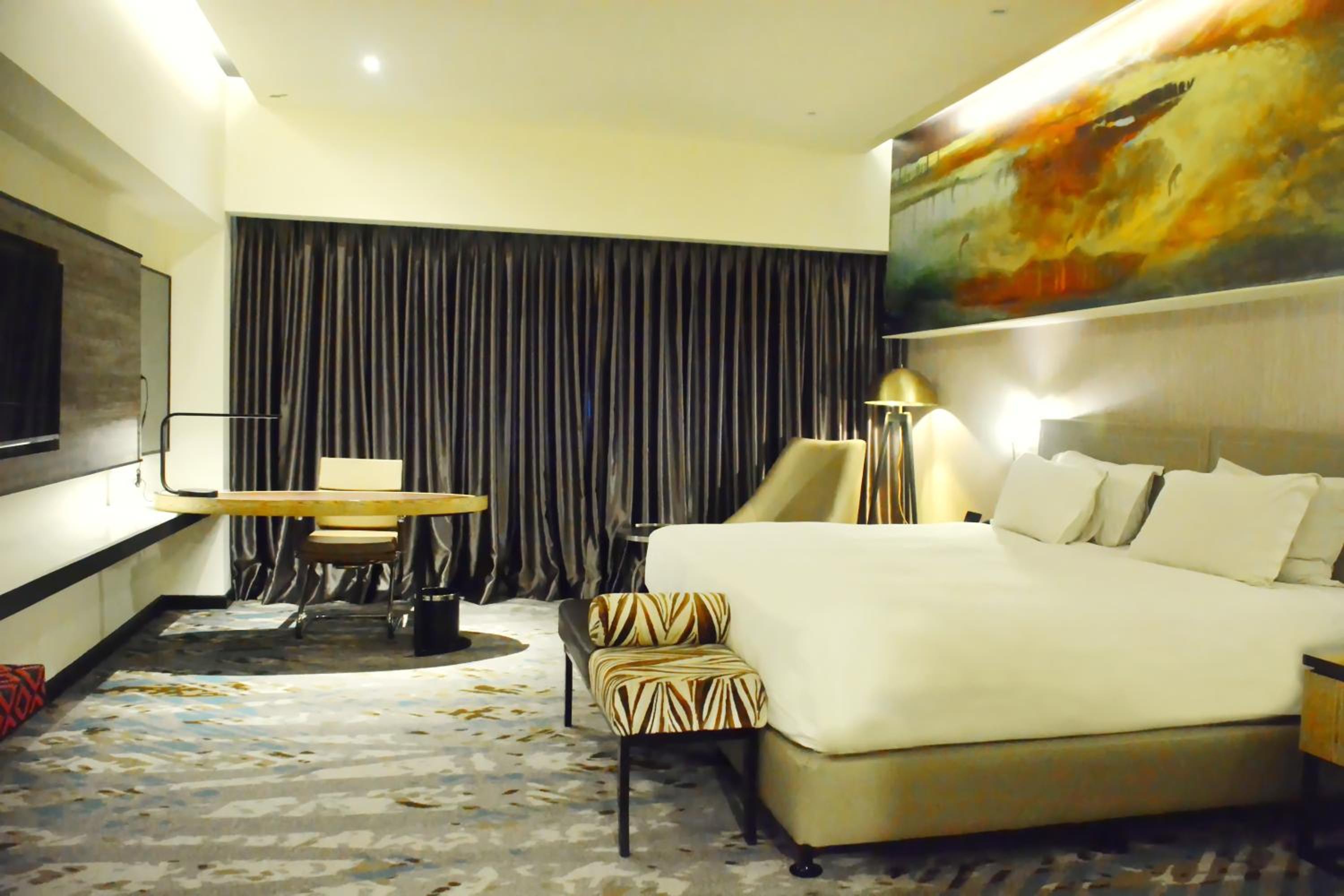 Junior King Suite - Photo 6