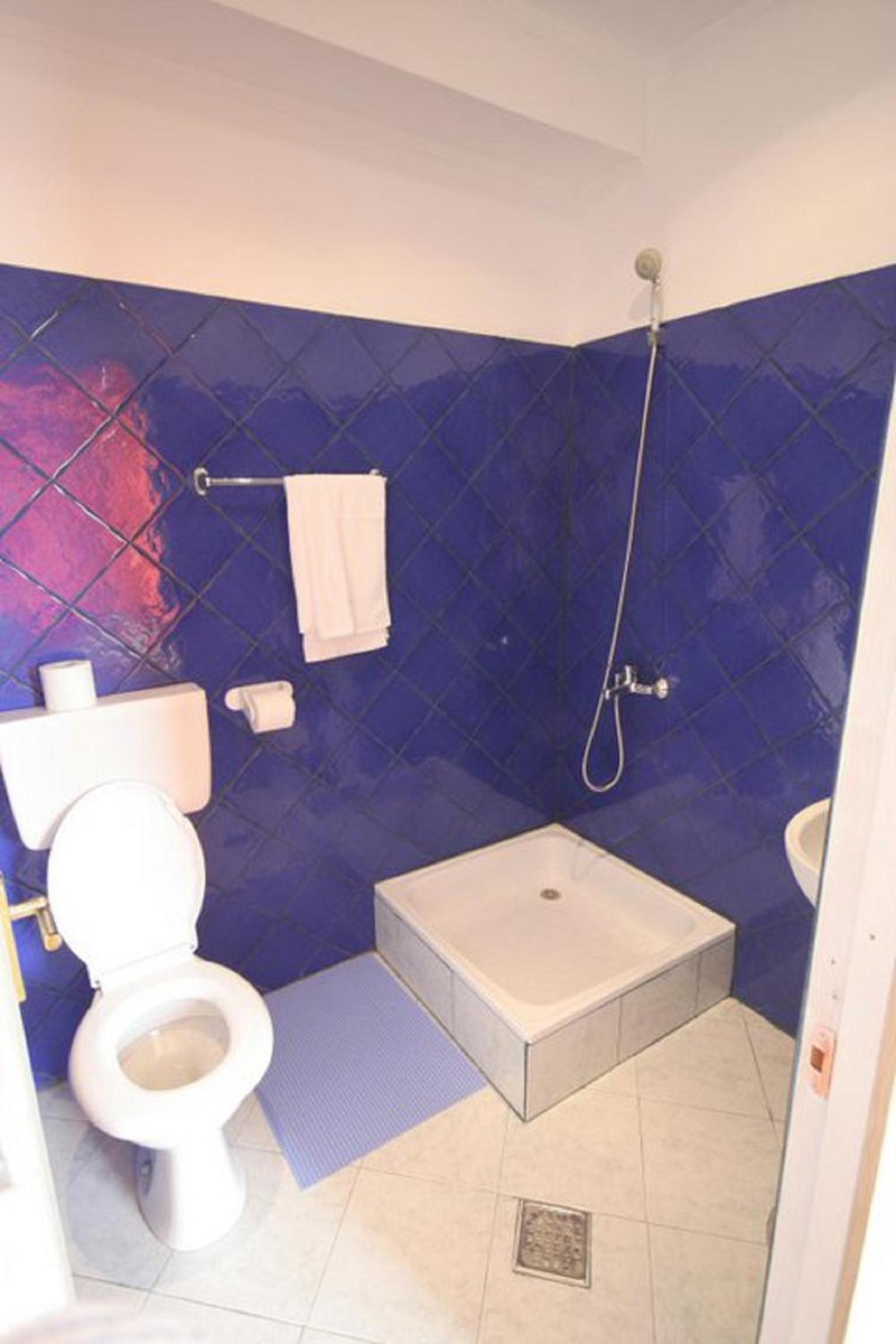 Standard Double Room - Photo 27