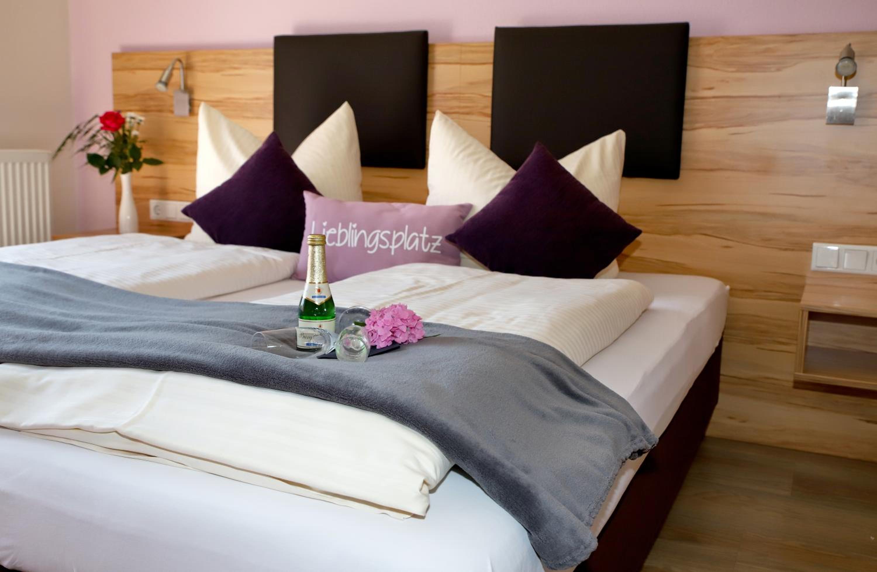 Deluxe Double or Twin Room - Photo 1