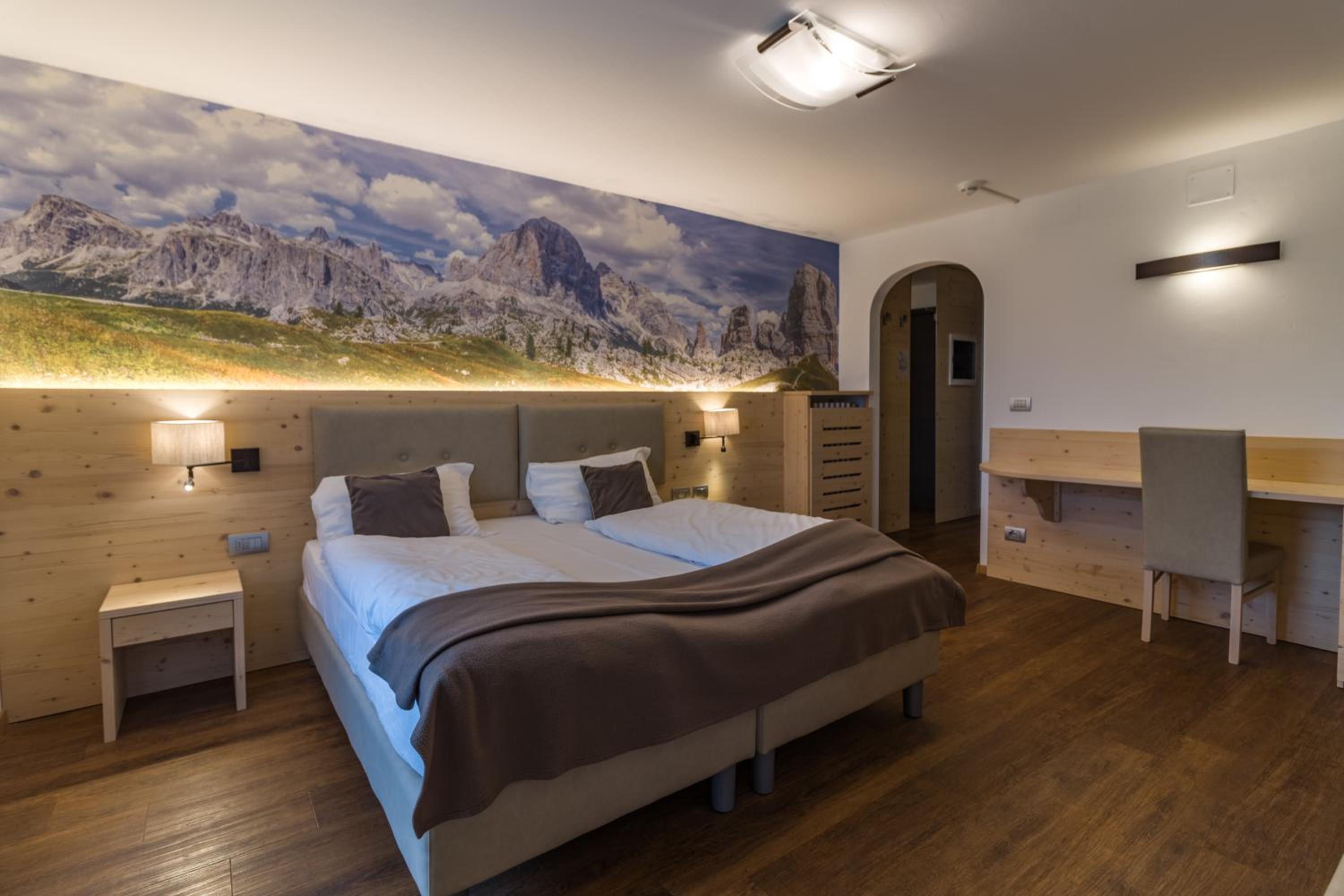 Deluxe Quadruple Room with private spa