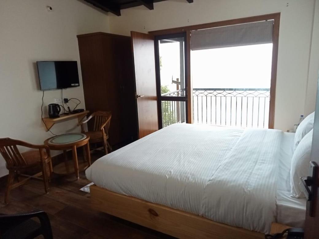 Deluxe Double Room with Balcony