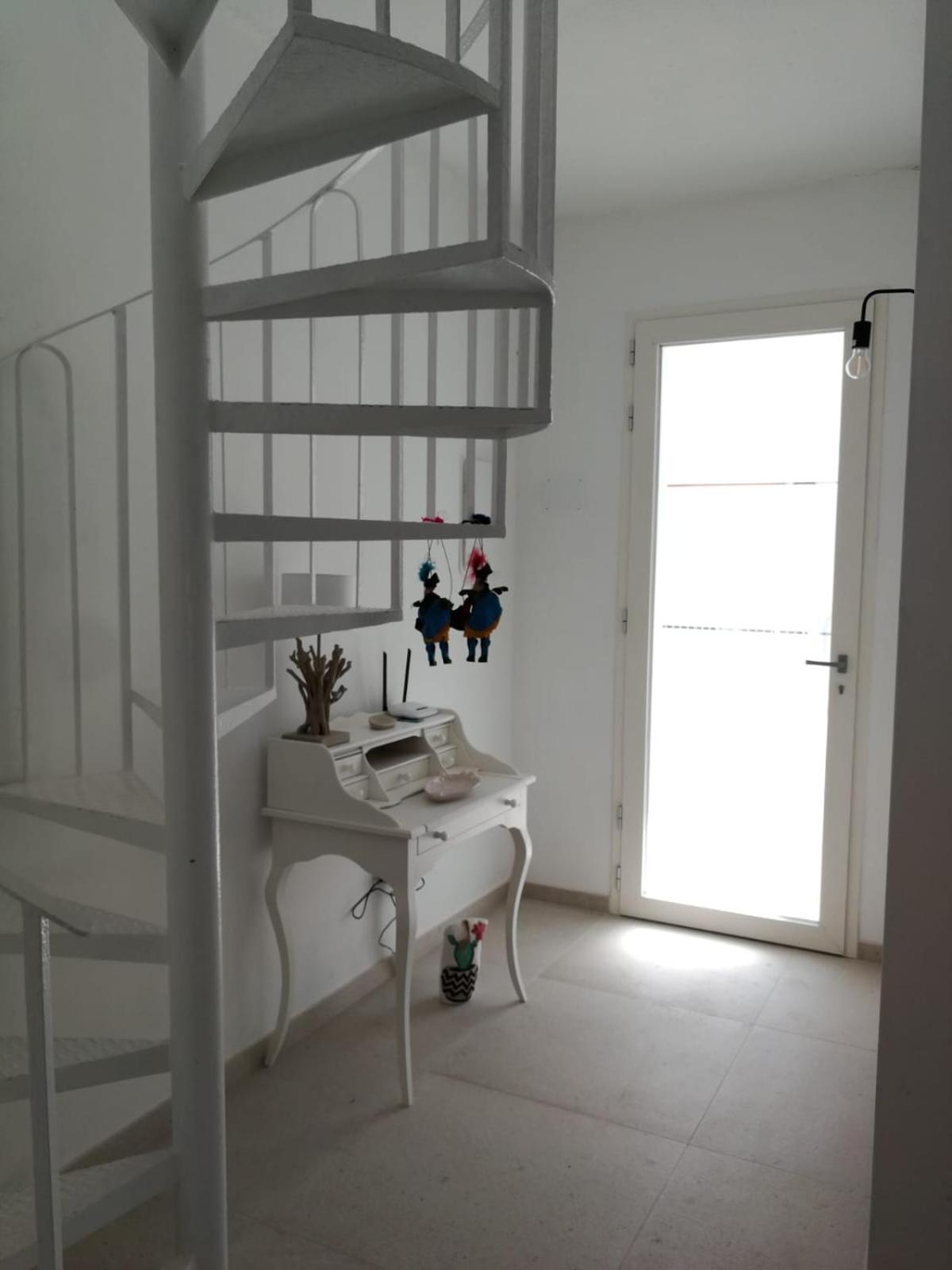 Three-Bedroom House photo 3