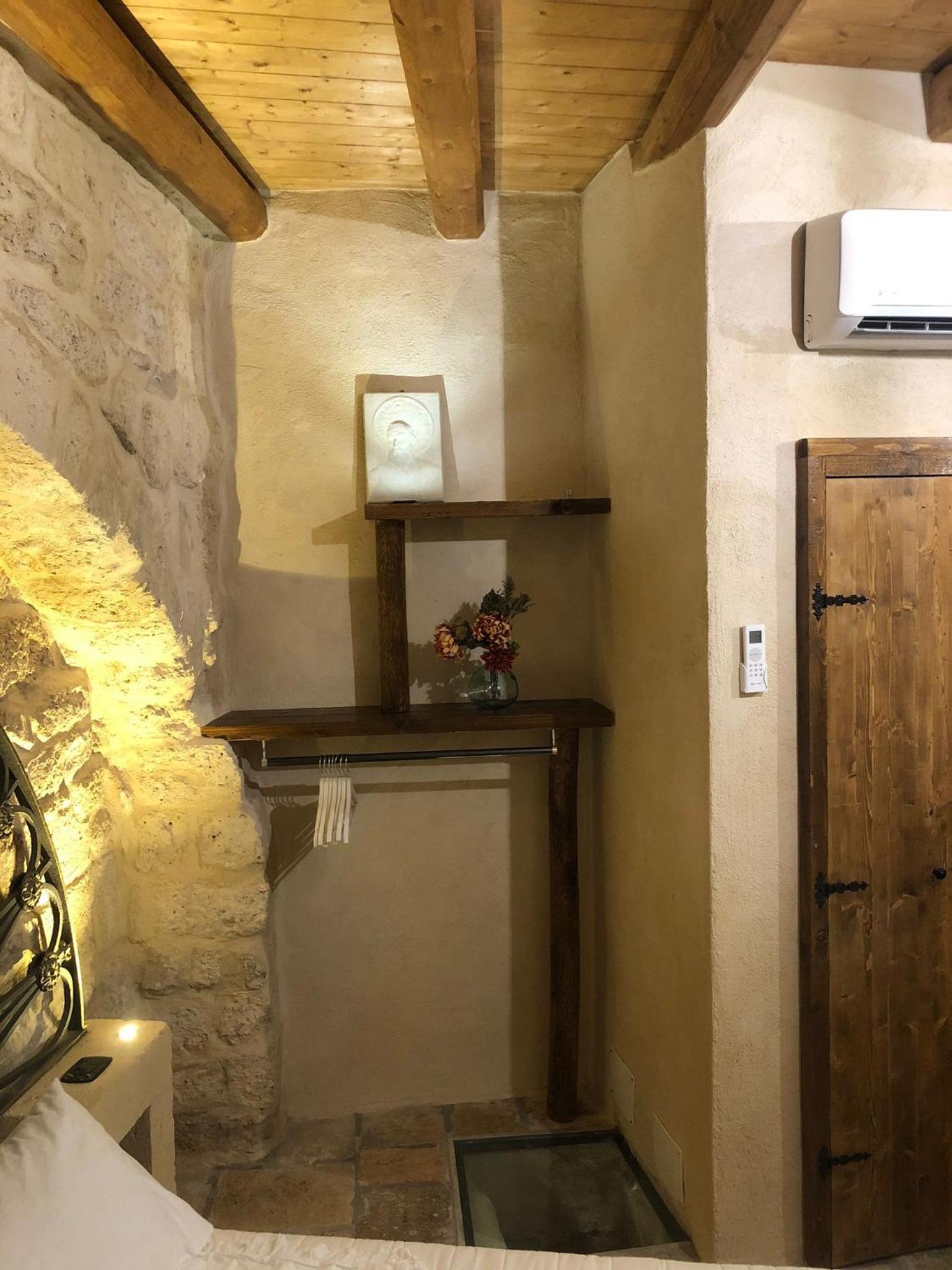 Suite with Private Pool - Photo 1