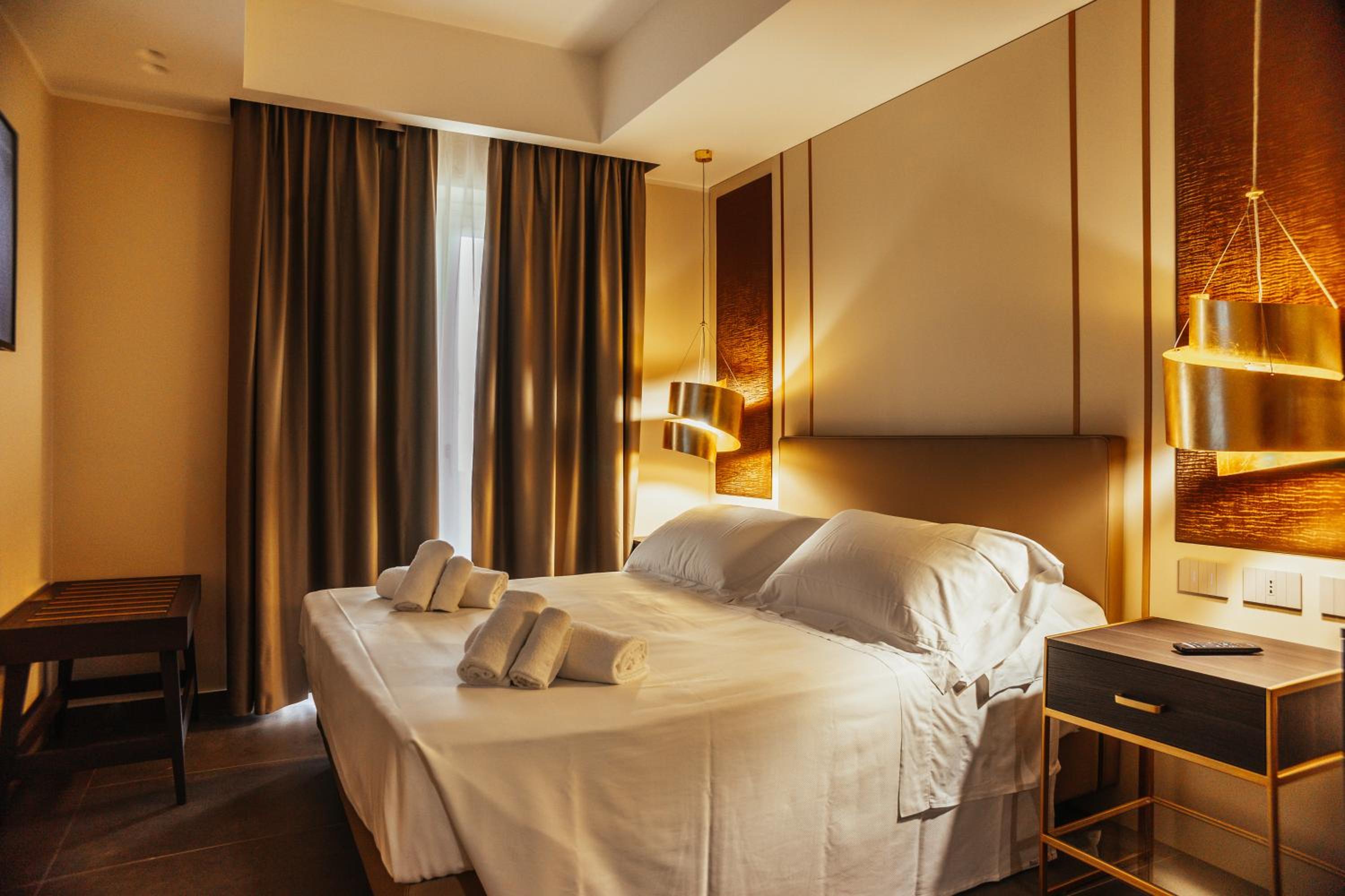 Superior Double Room - Photo 1