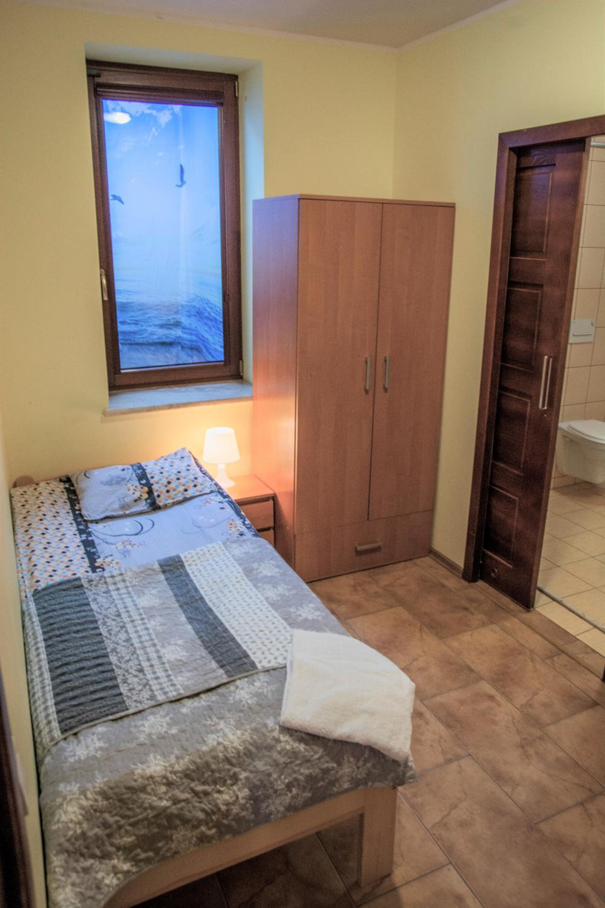 Twin Room - Disability Access photo 1