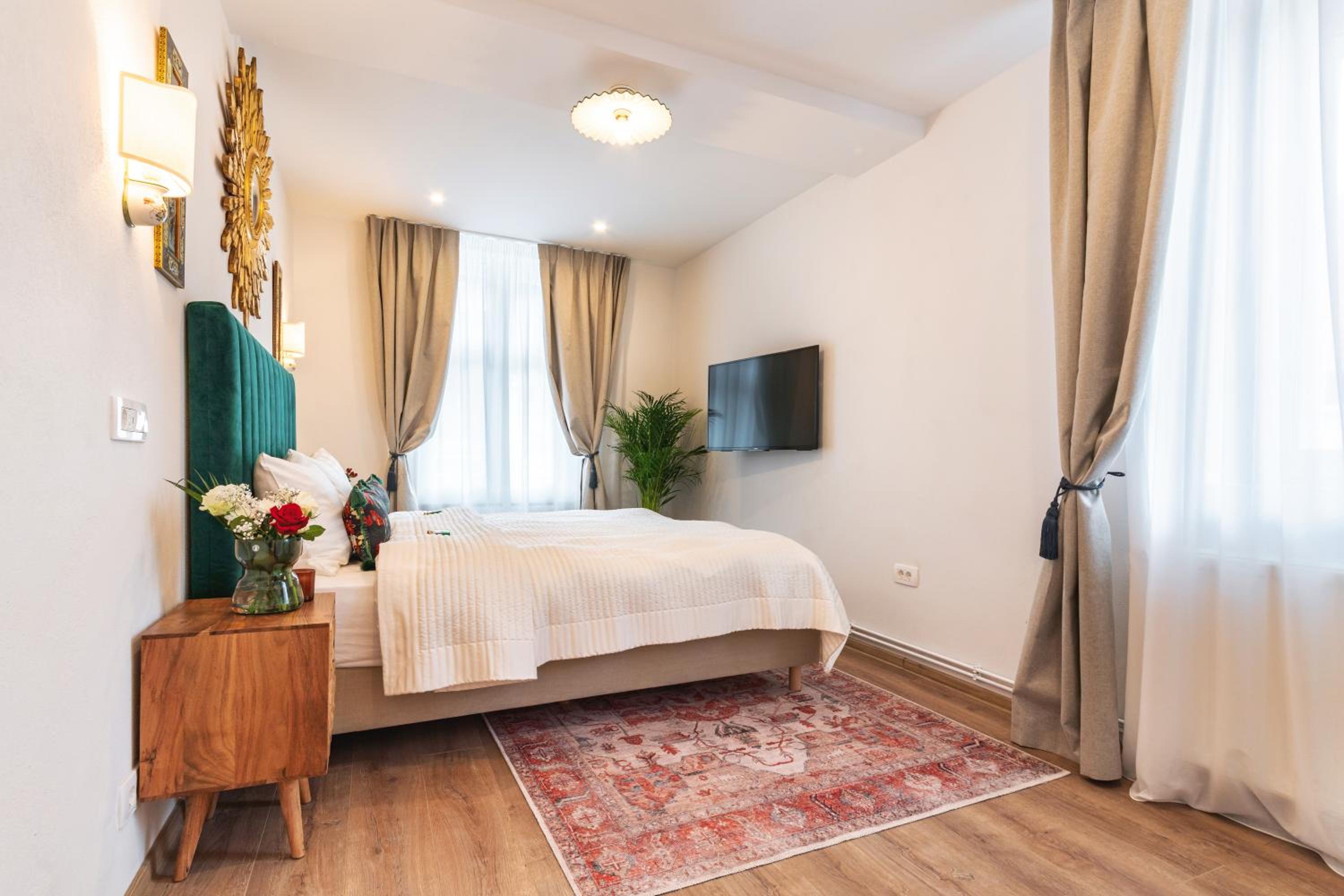 Double Room with Mountain View