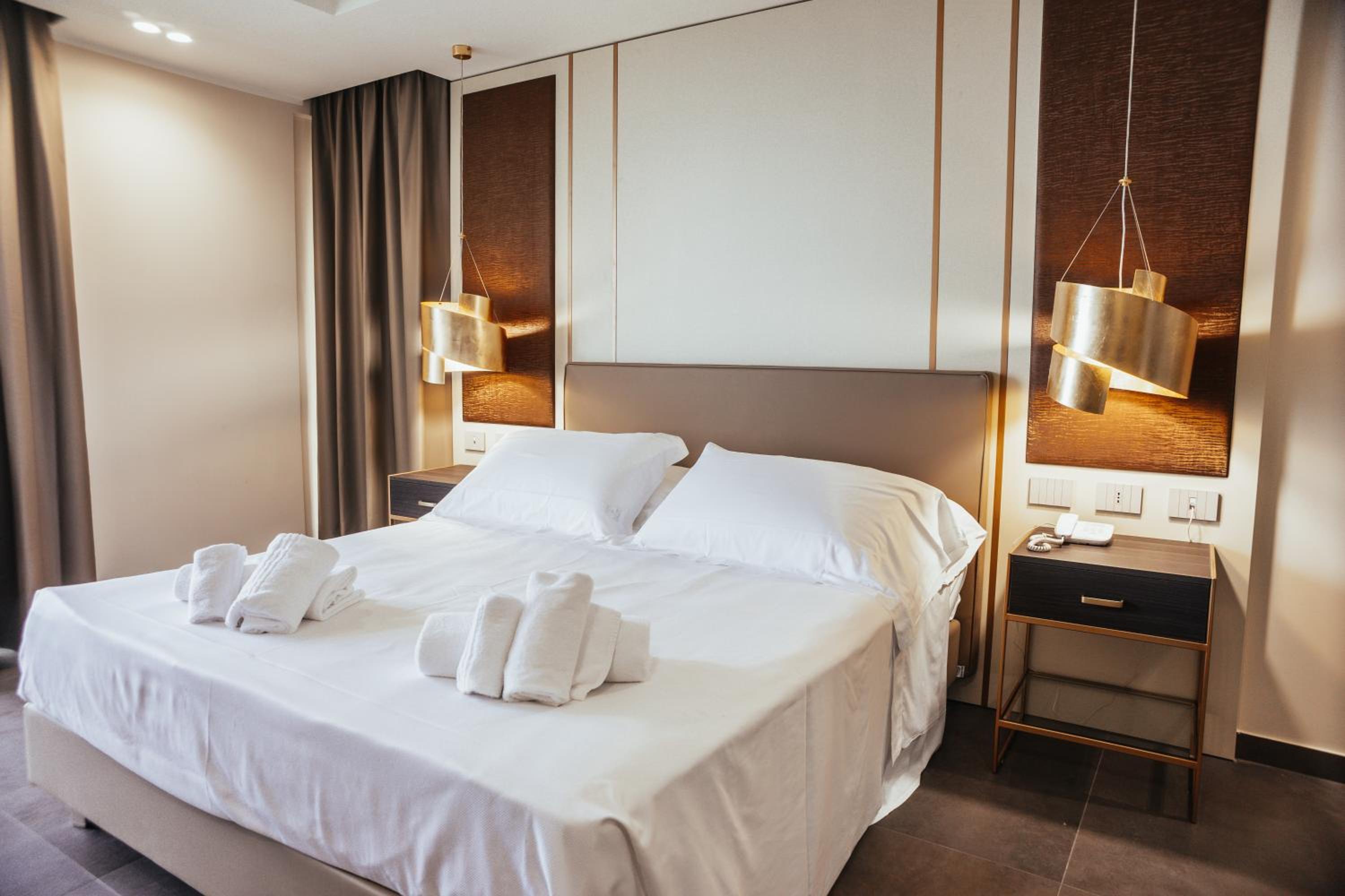 Junior Suite with Sea View - Photo 7