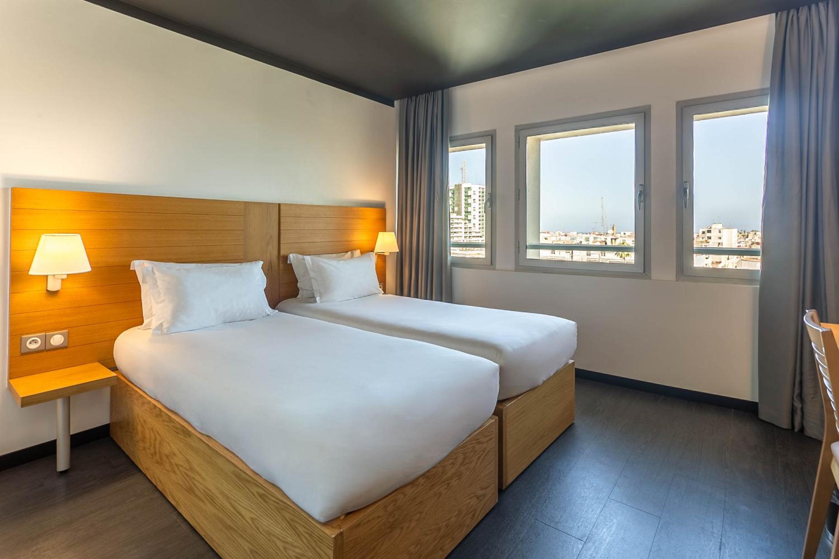 Standard Twin Room photo 2