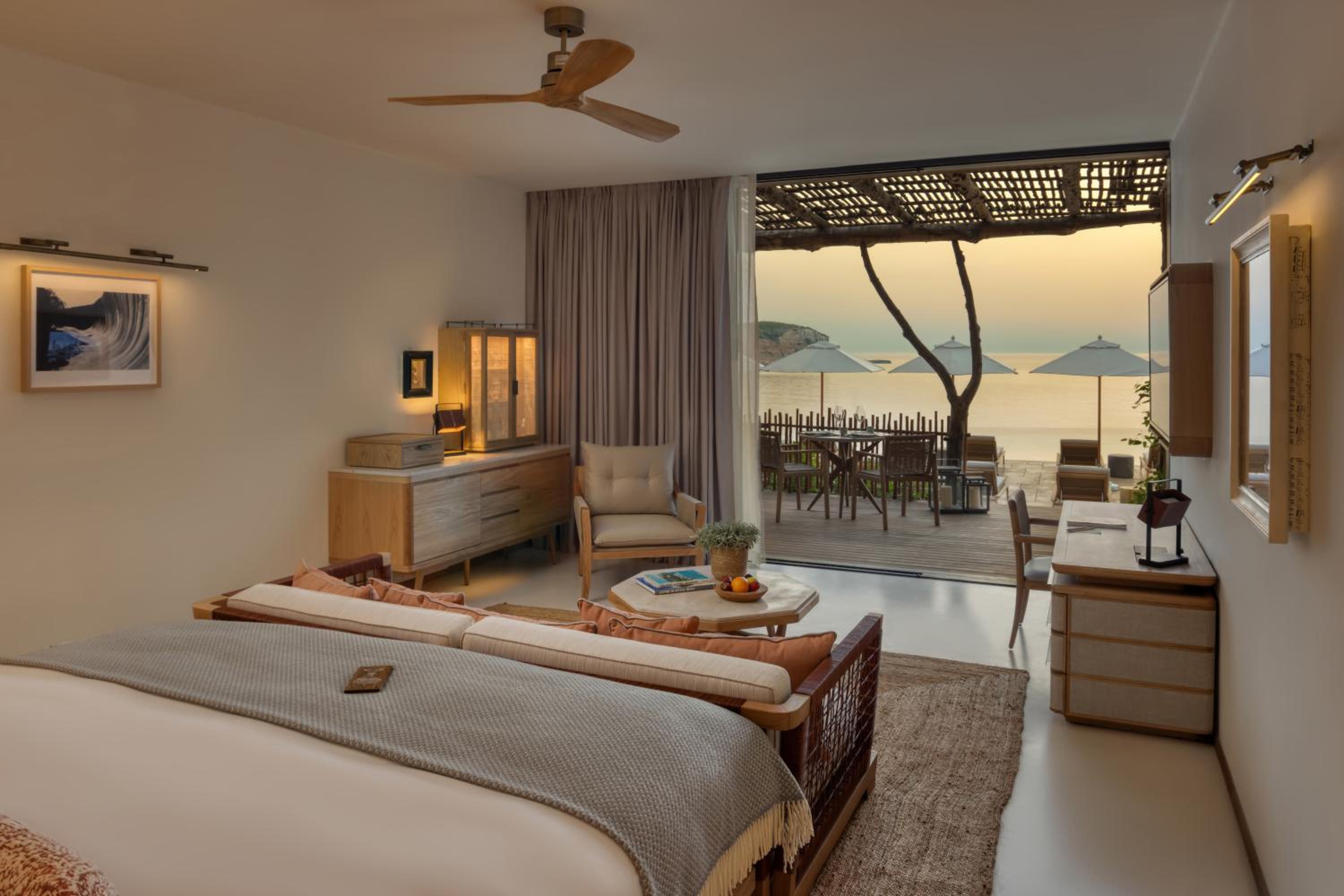 Junior Suite with Sea View photo 3