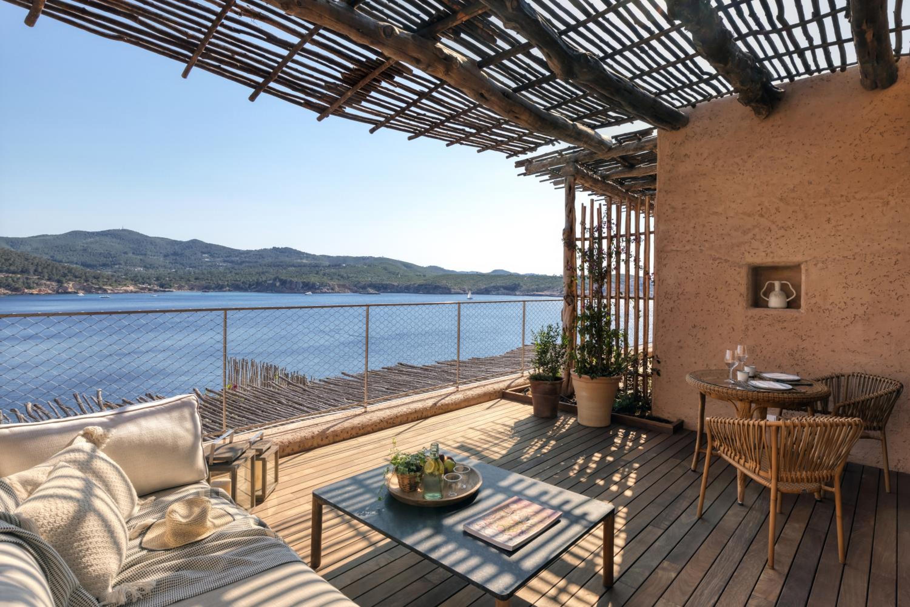 Suite Junior con vista al mar.
