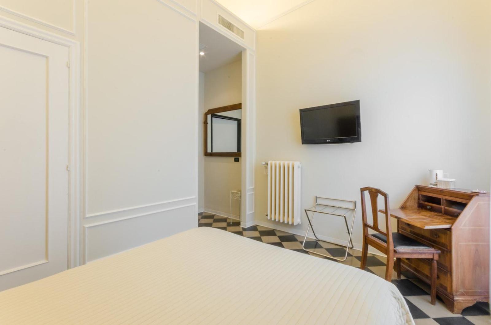 Single Room photo 3