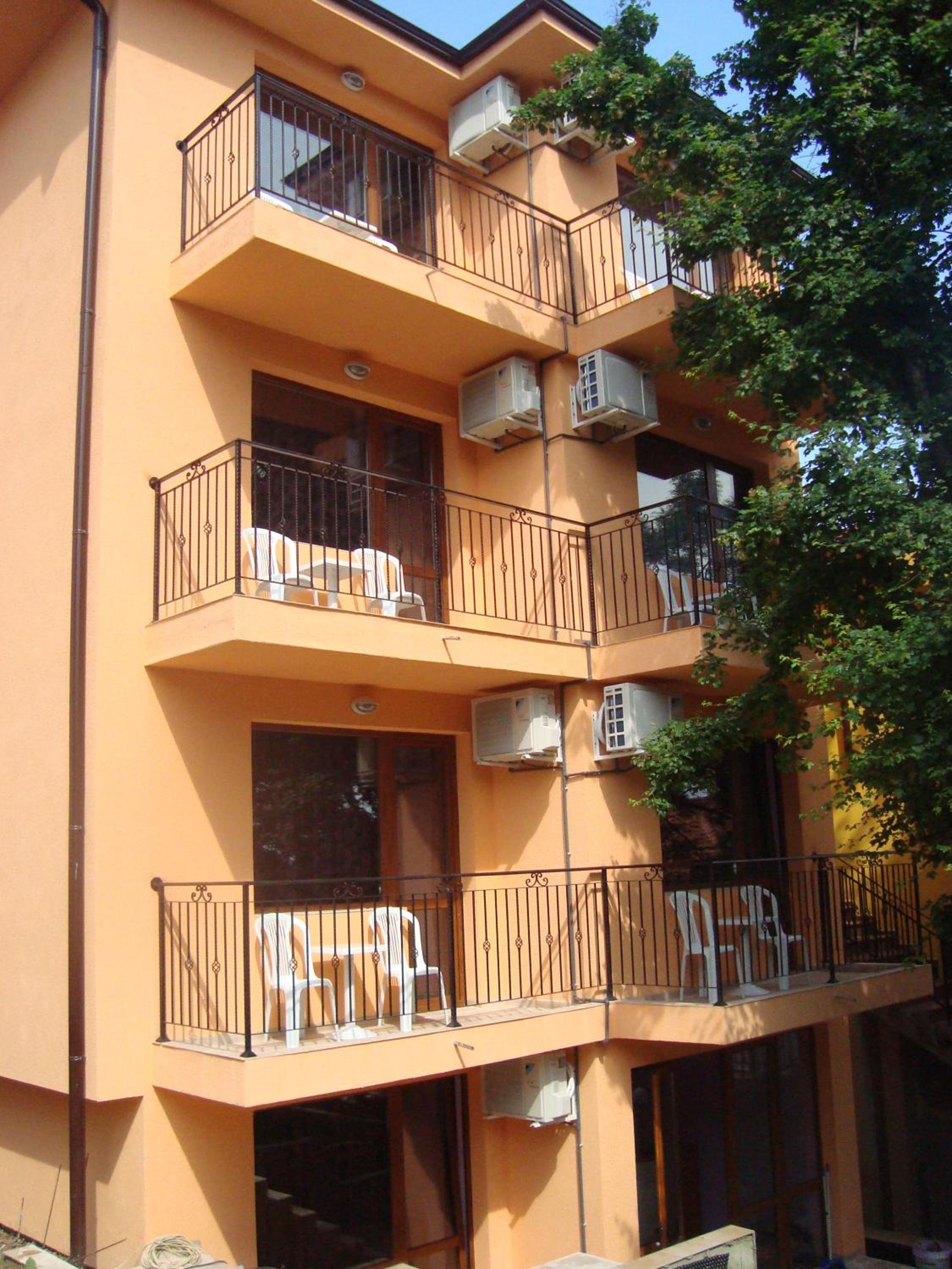 Double or Twin Room with Garden View photo 3